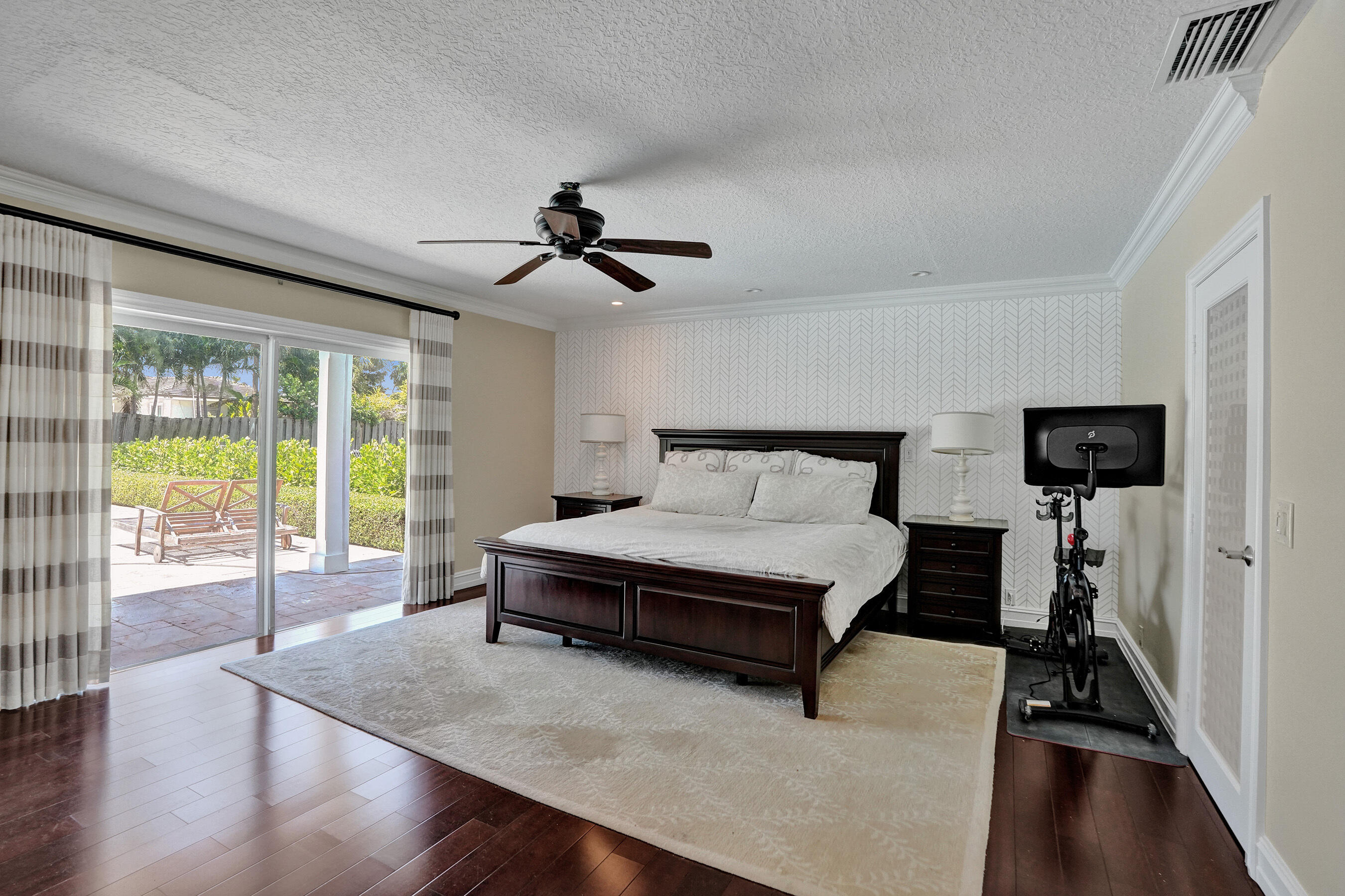 LAUDERDALE SURF & YACHT ESTATES - Residential Lease