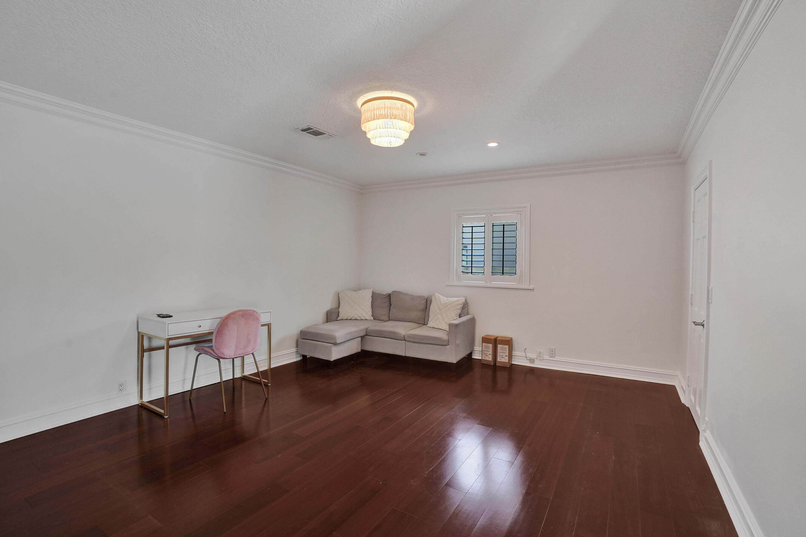 LAUDERDALE SURF & YACHT ESTATES - Residential Lease