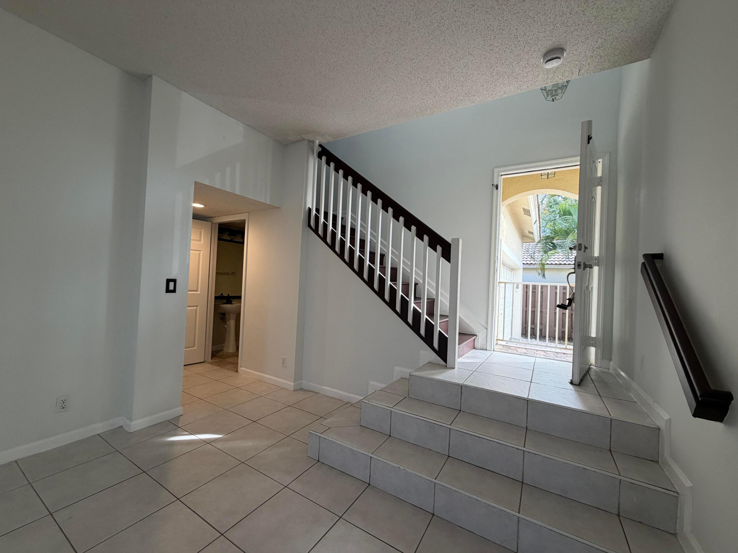 WELLINGTON TR 42-B - Residential