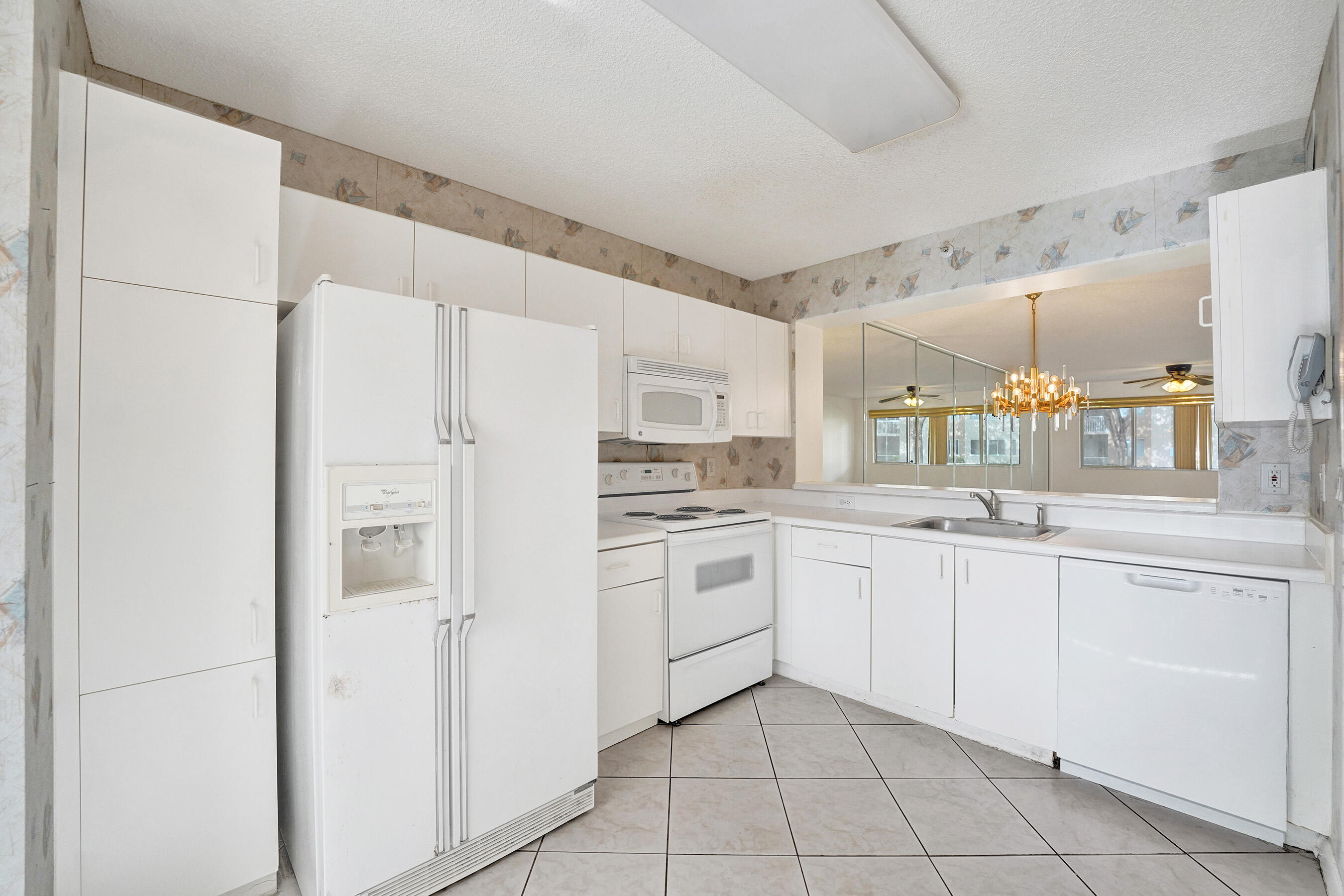 WELDON CONDOMINIUM K - Residential