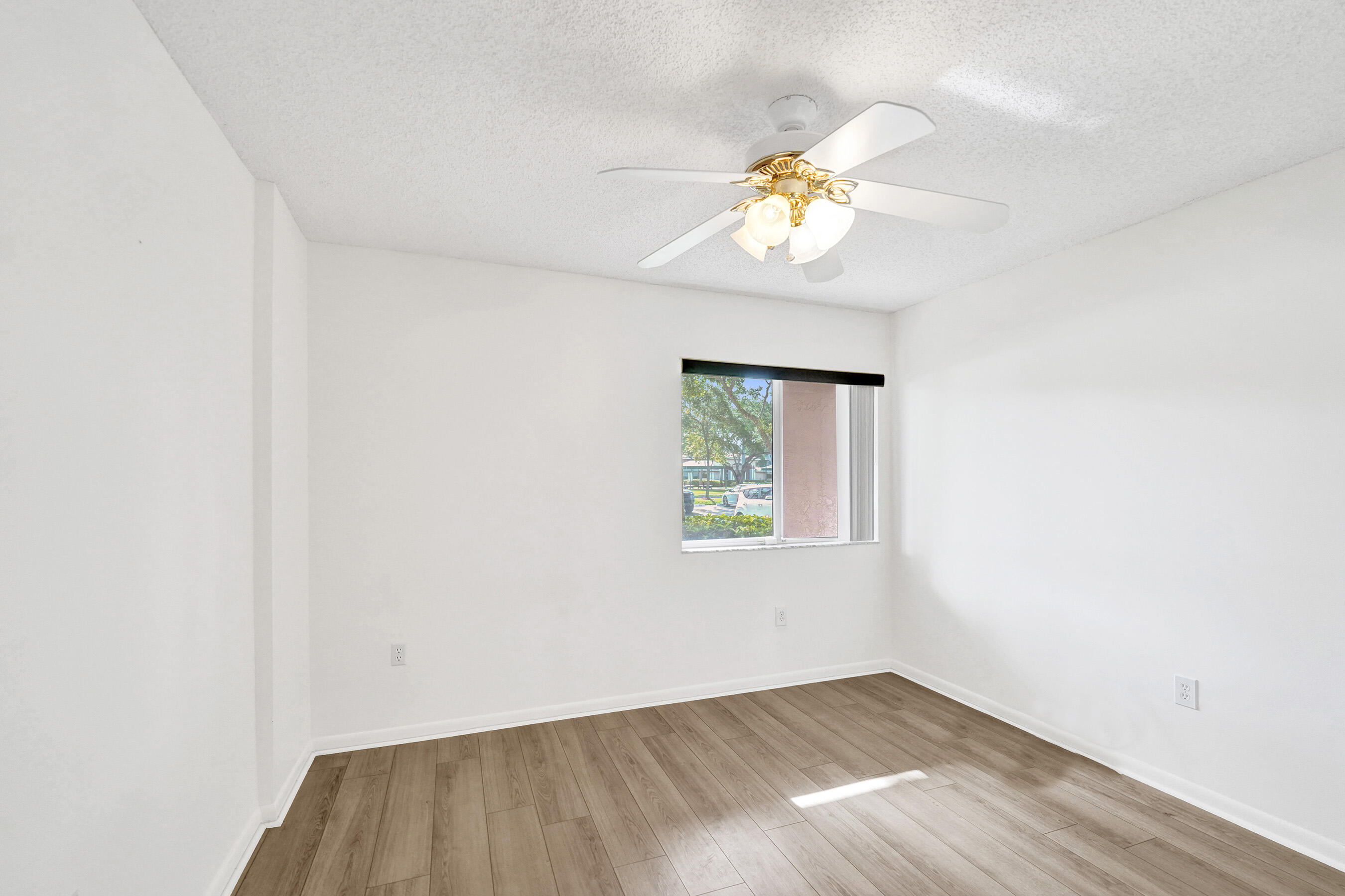 WELDON CONDOMINIUM K - Residential