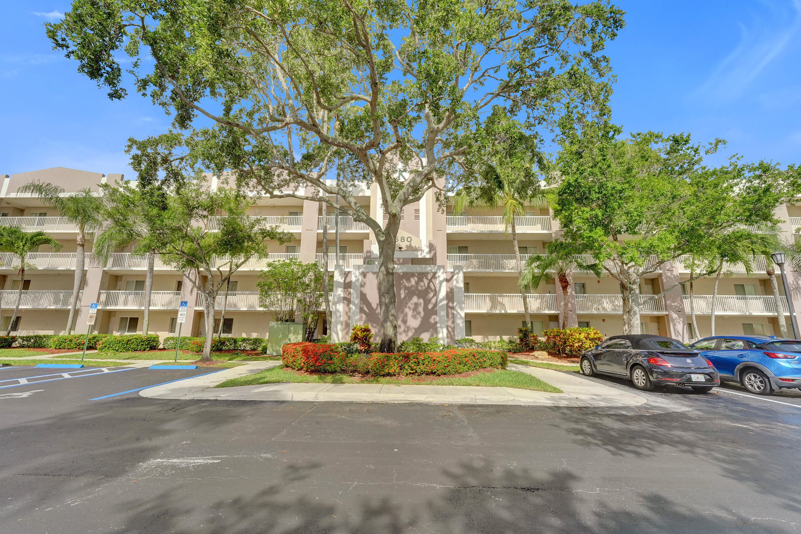 WELDON CONDOMINIUM K - Residential