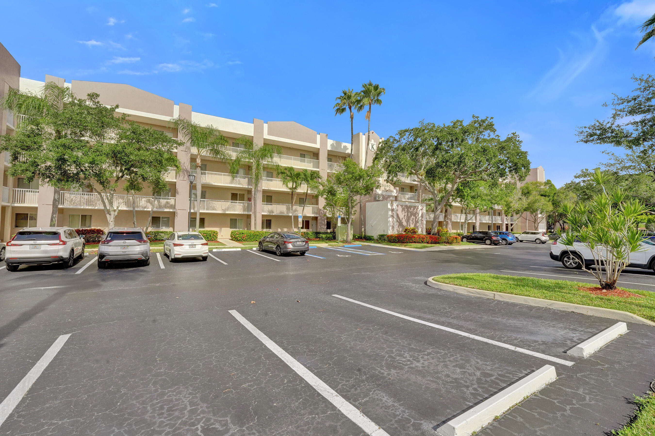 WELDON CONDOMINIUM K - Residential