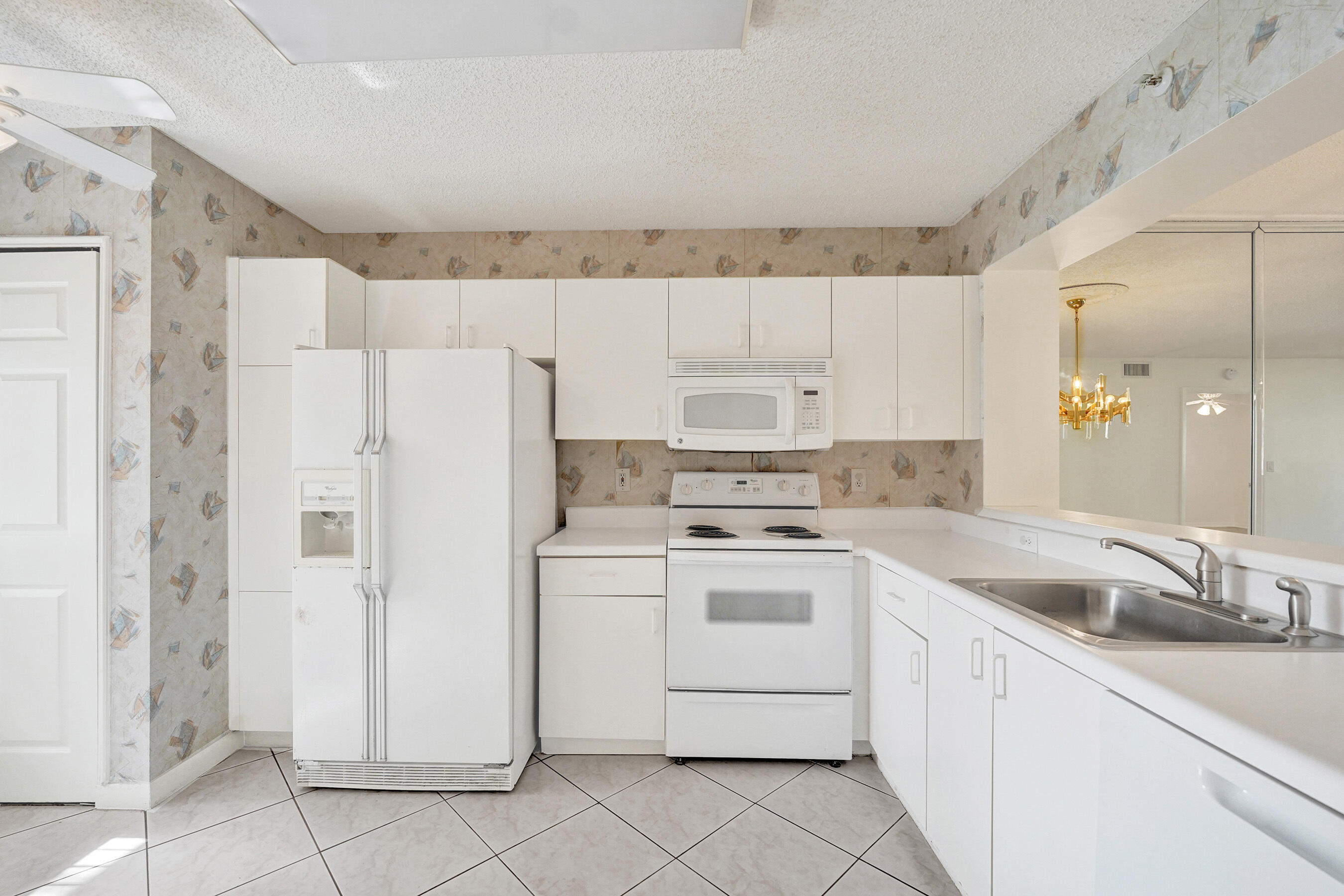 WELDON CONDOMINIUM K - Residential