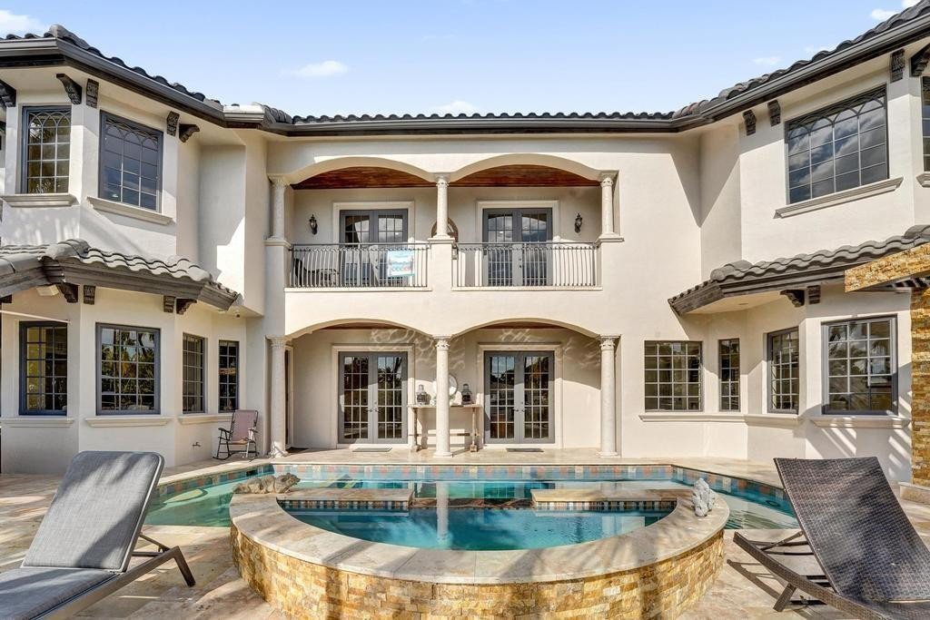 CORAL KEY VILLAS 5TH SEC - Residential