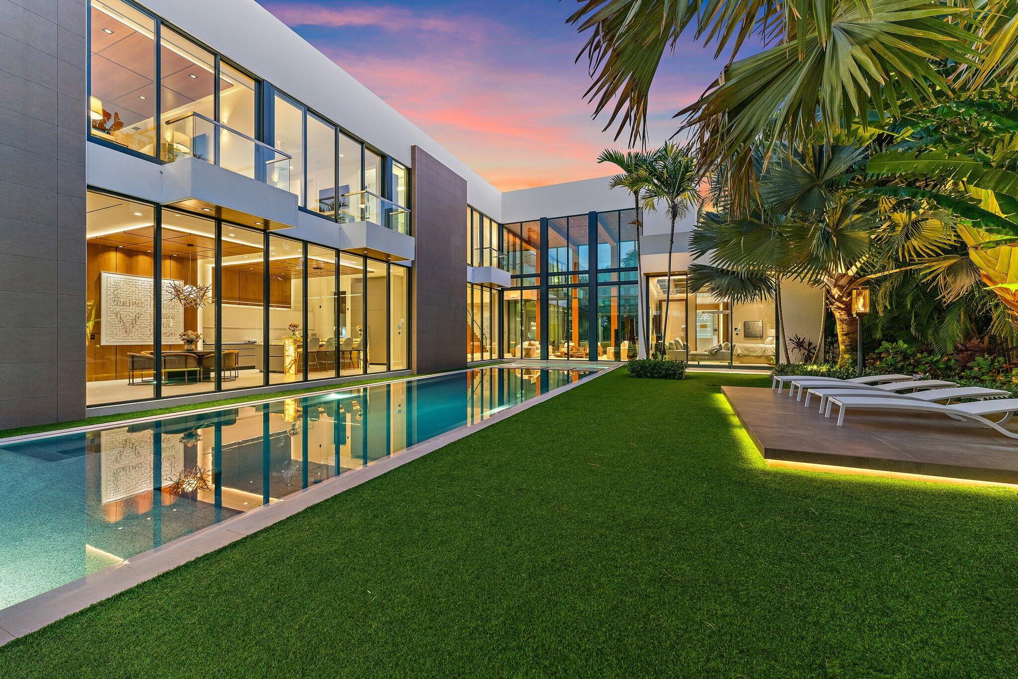 ADMIRALS COVE - Residential
