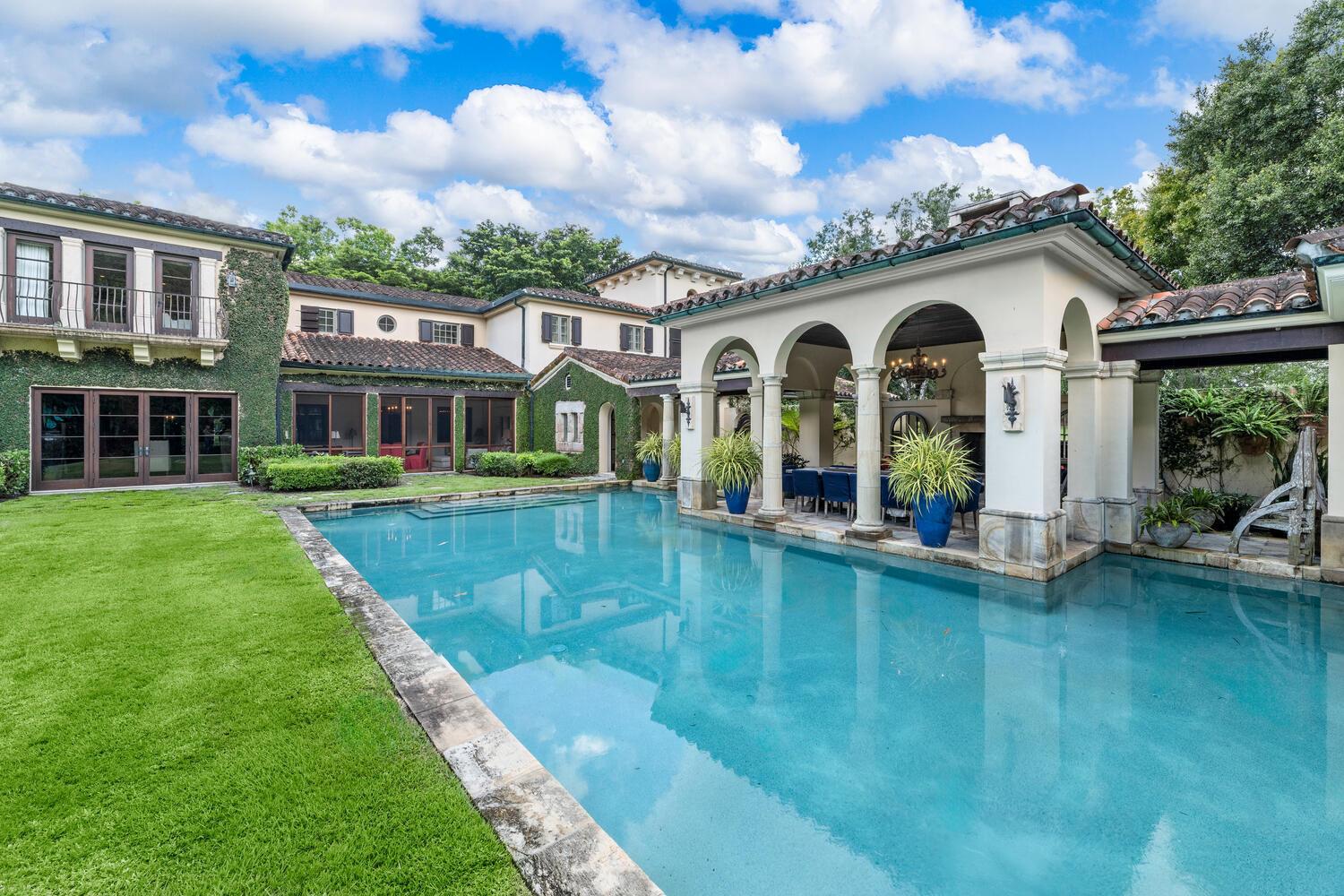 BRIDLE PATH OF P B POLO & COUNTRY CLUB - Residential