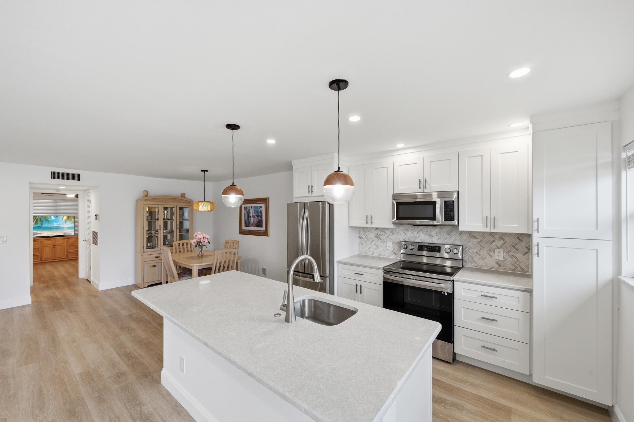 HIGH POINT OF DELRAY SEC 4 - Residential