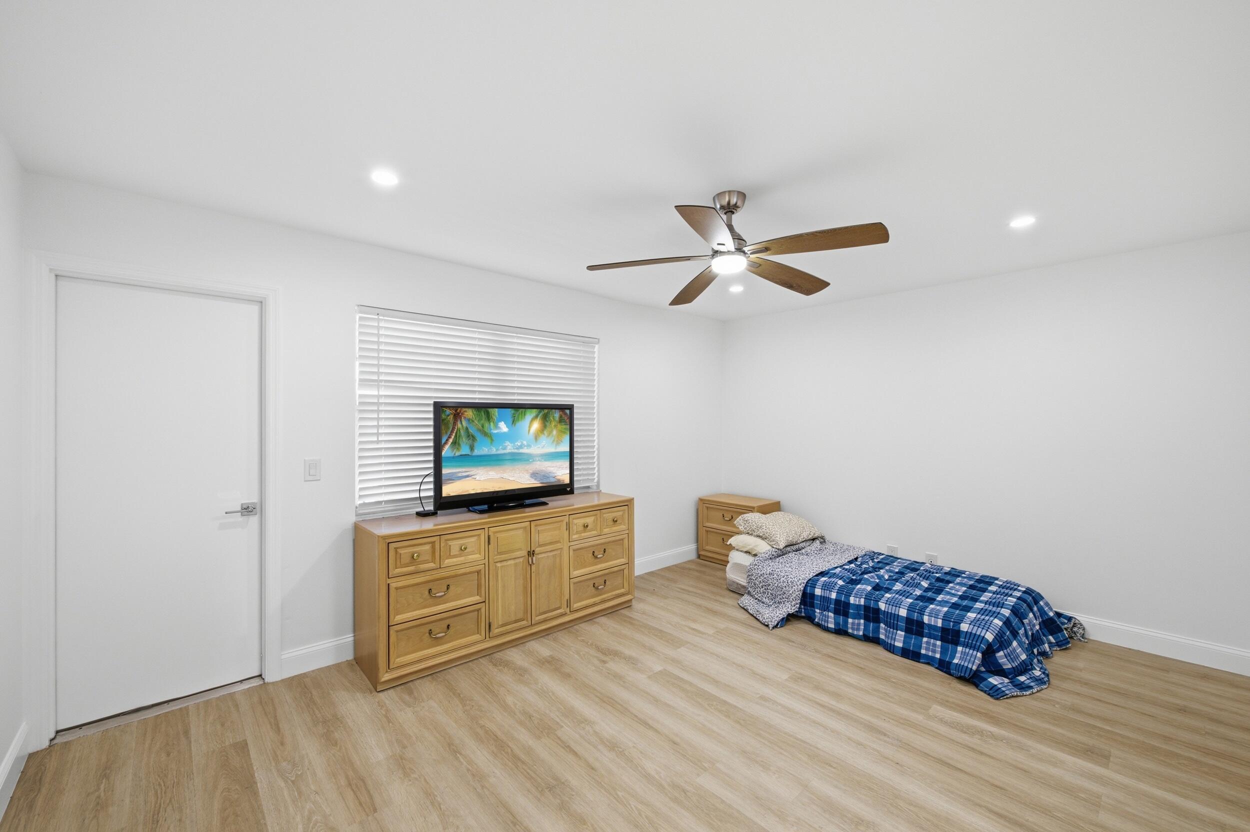 HIGH POINT OF DELRAY SEC 4 - Residential