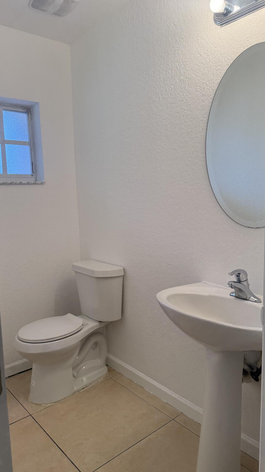 SPRING TOWNHOMES CONDO - Residential Lease