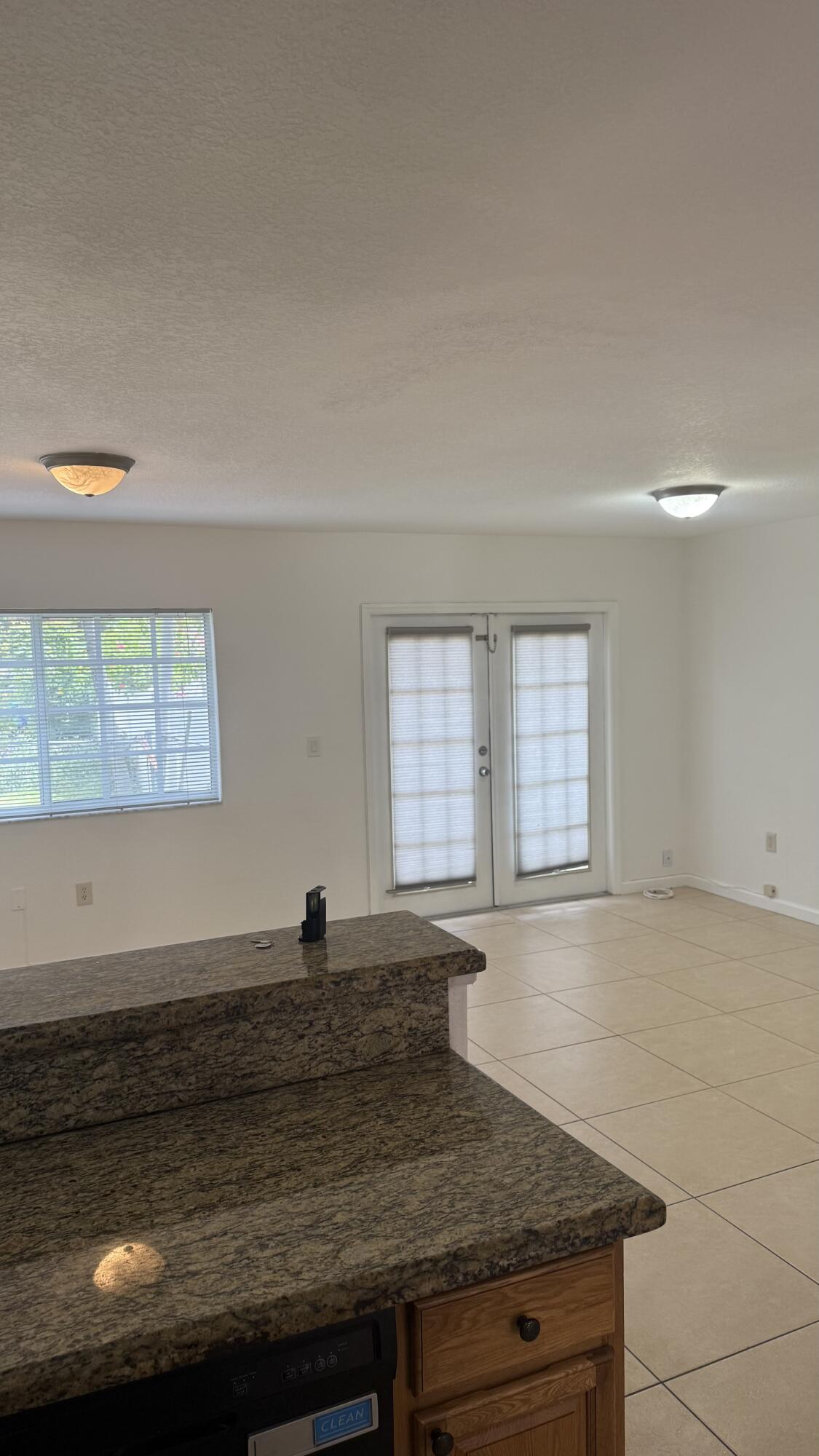 SPRING TOWNHOMES CONDO - Residential Lease