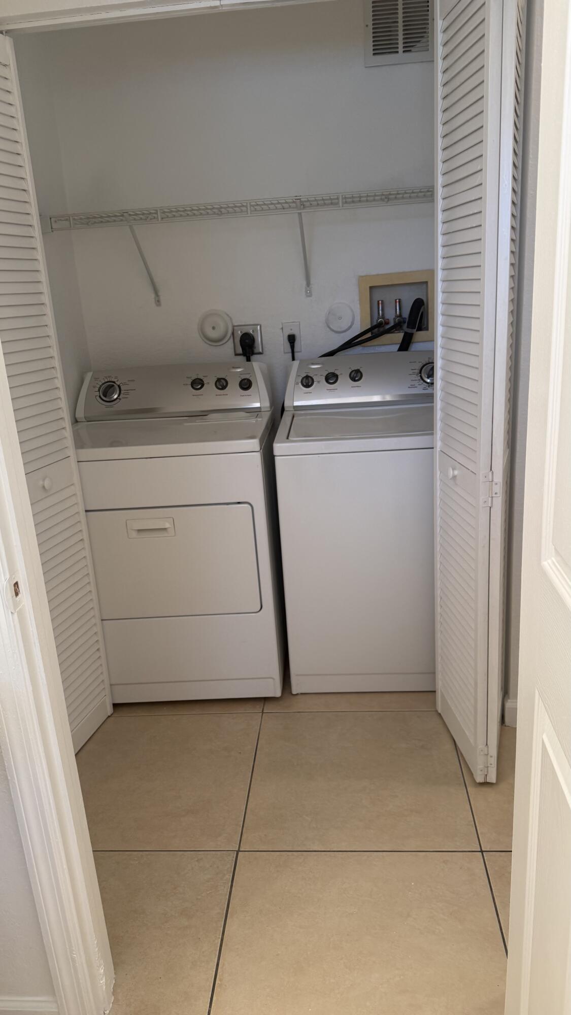 SPRING TOWNHOMES CONDO - Residential Lease