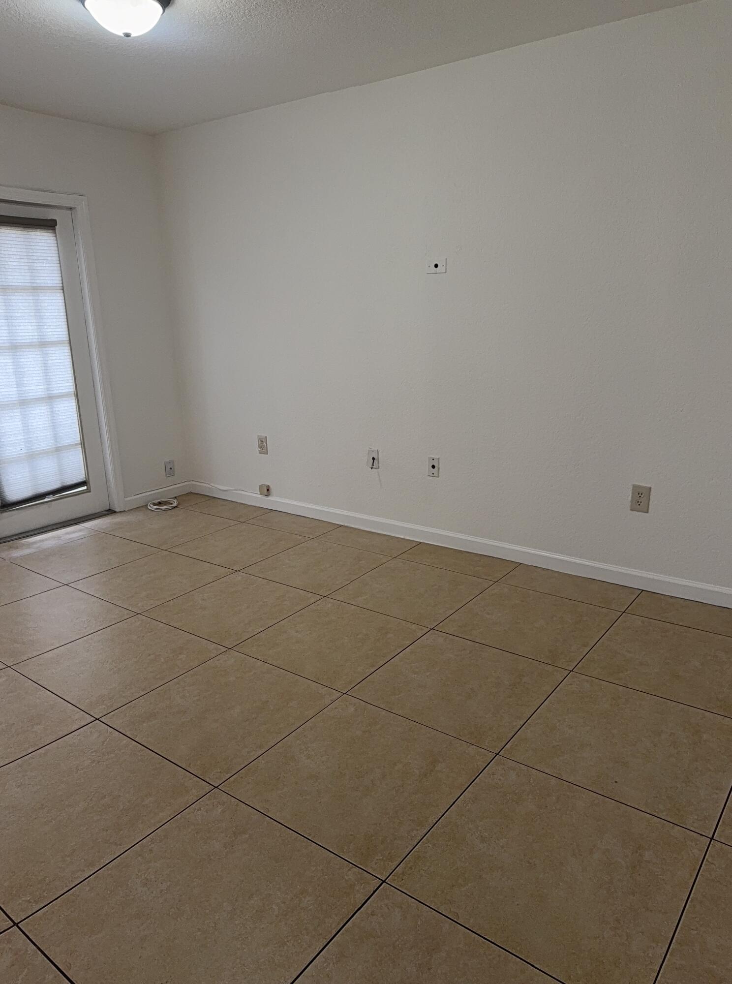 SPRING TOWNHOMES CONDO - Residential Lease