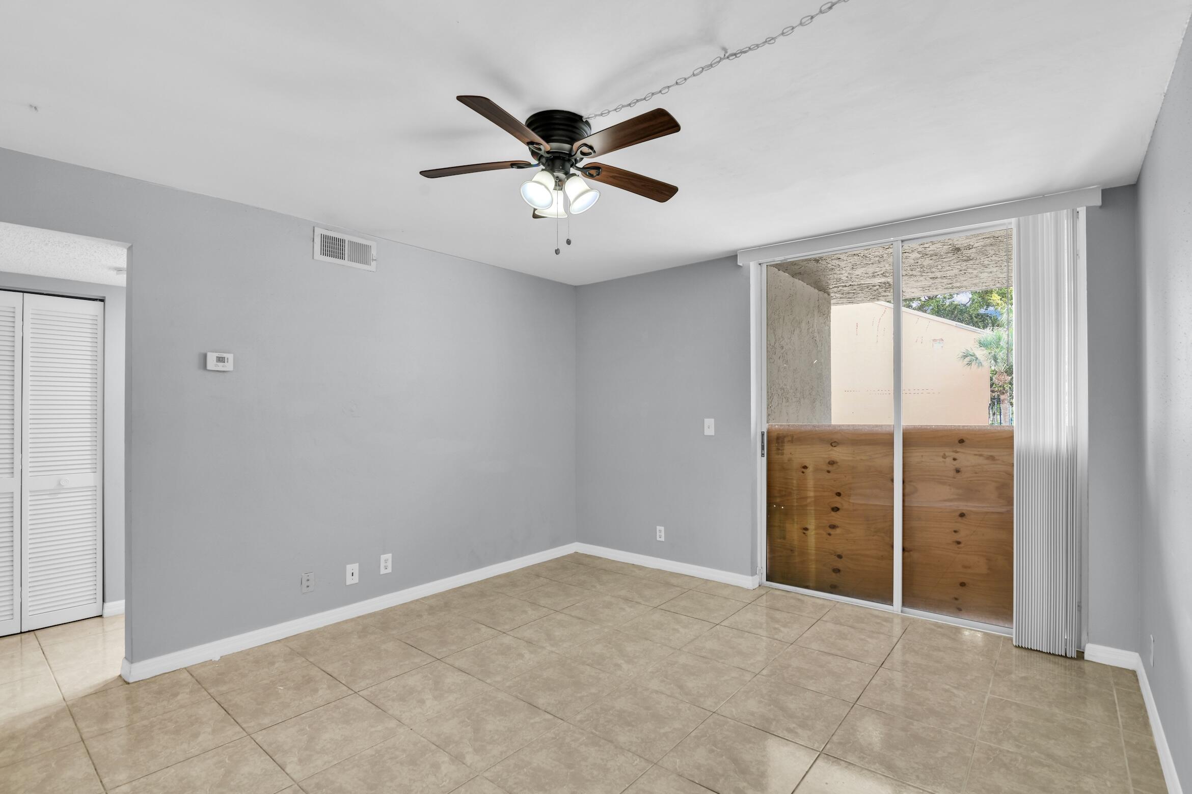 WINDWARD LAKES CONDO - Residential Lease