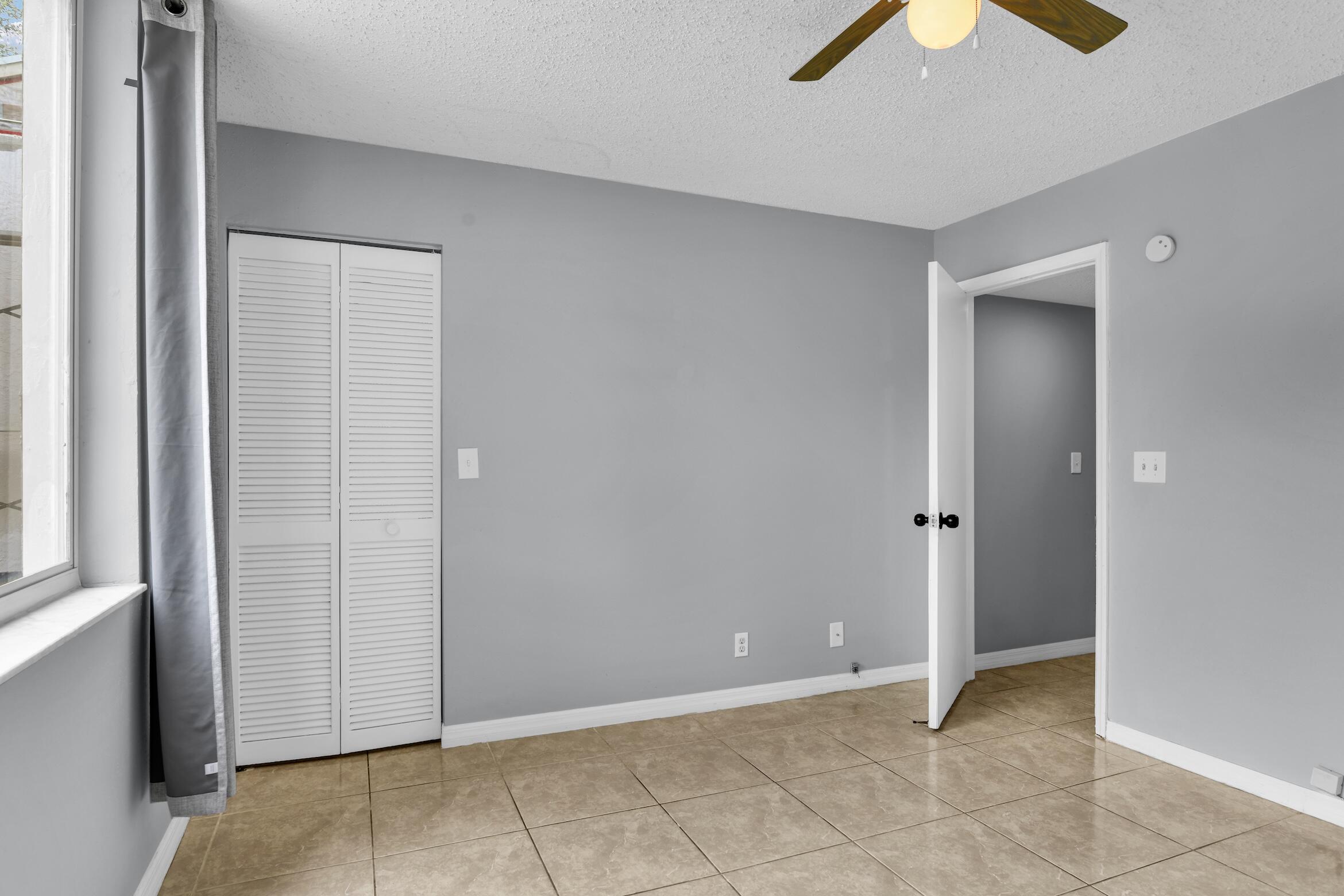 WINDWARD LAKES CONDO - Residential Lease
