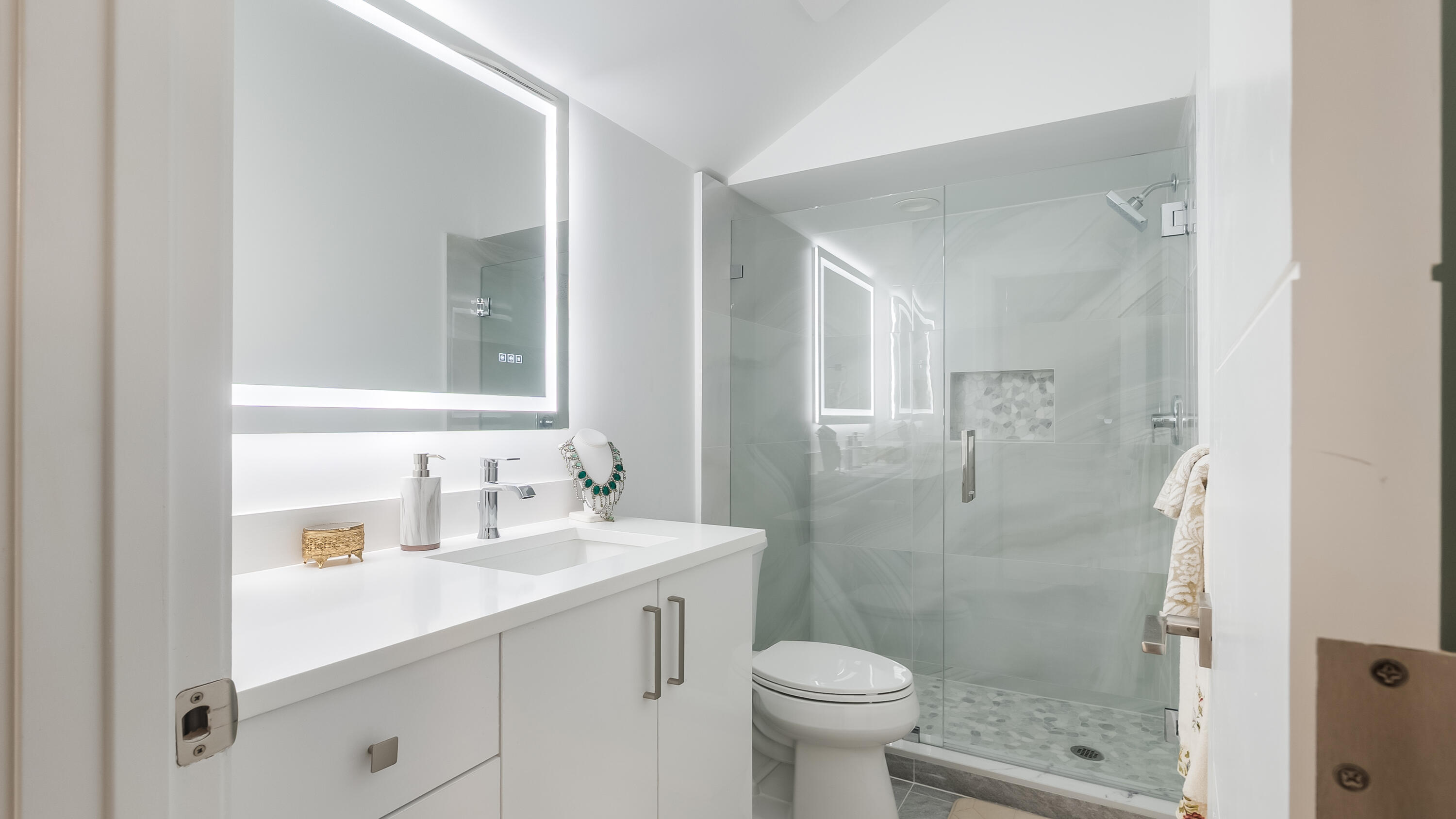 SANCTUARY - Residential