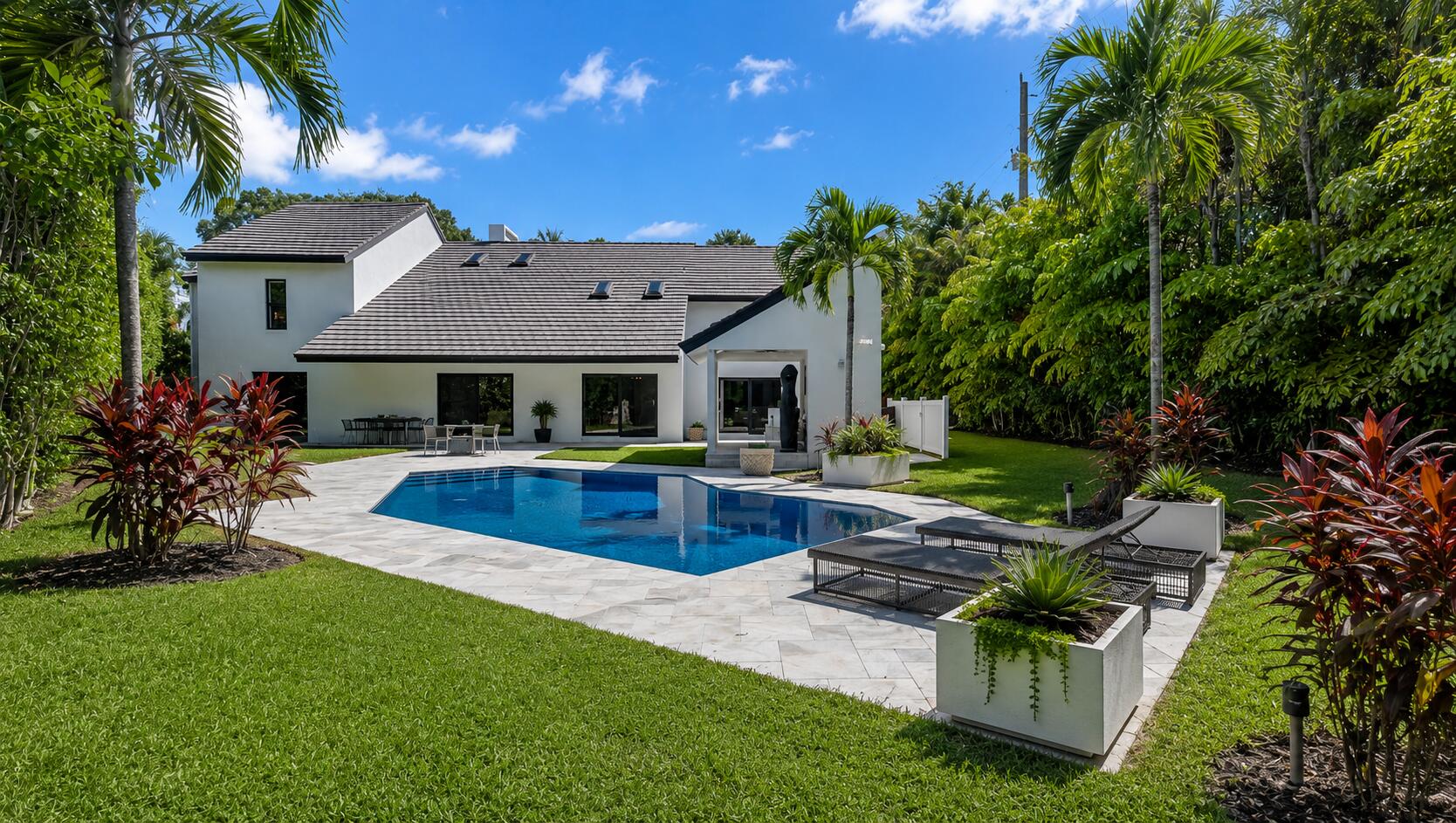 SANCTUARY - Residential
