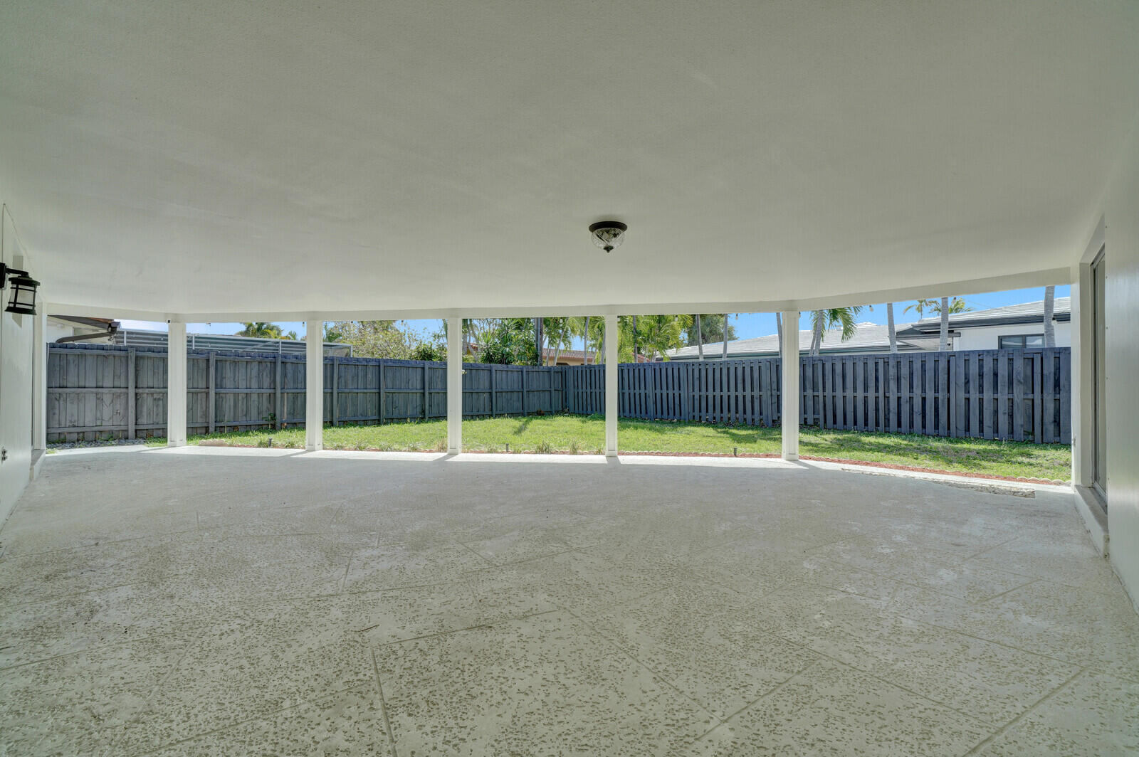 IMPERIAL POINT 1 SEC - Residential Lease