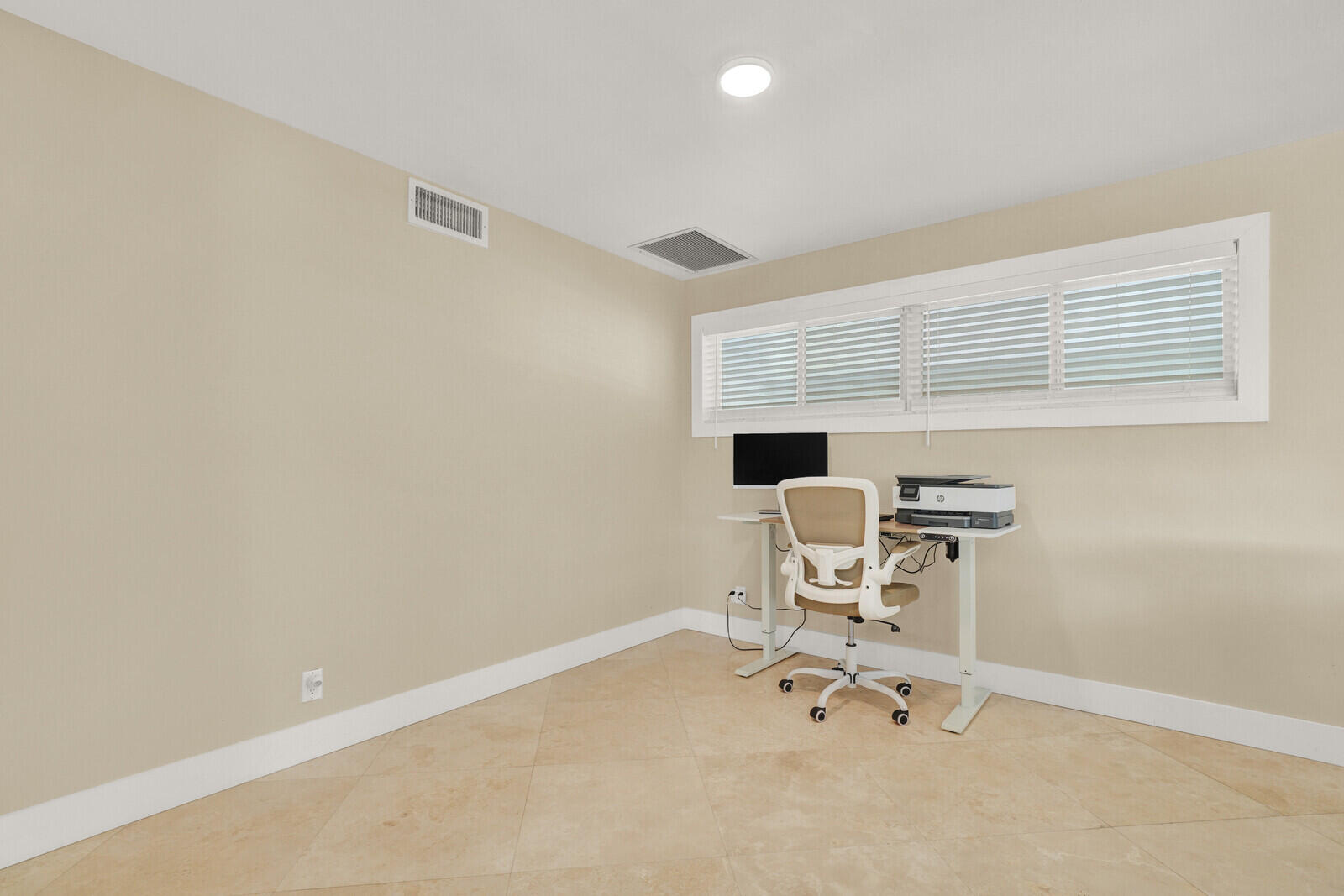 IMPERIAL POINT 1 SEC - Residential Lease