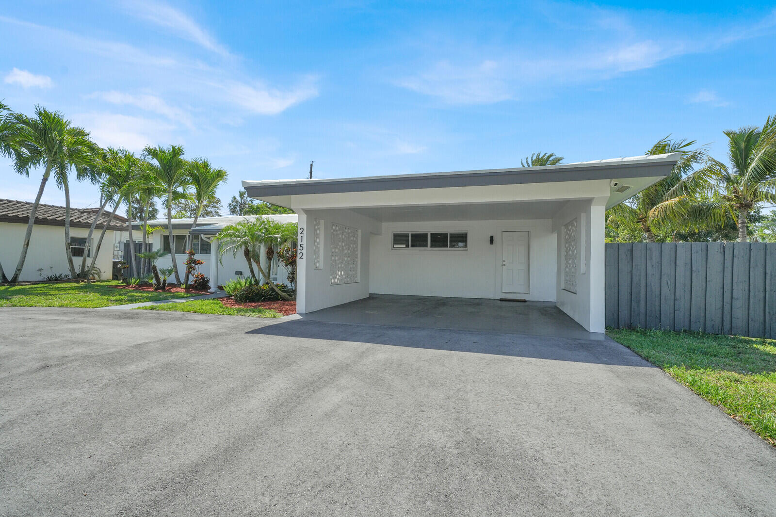 IMPERIAL POINT 1 SEC - Residential Lease