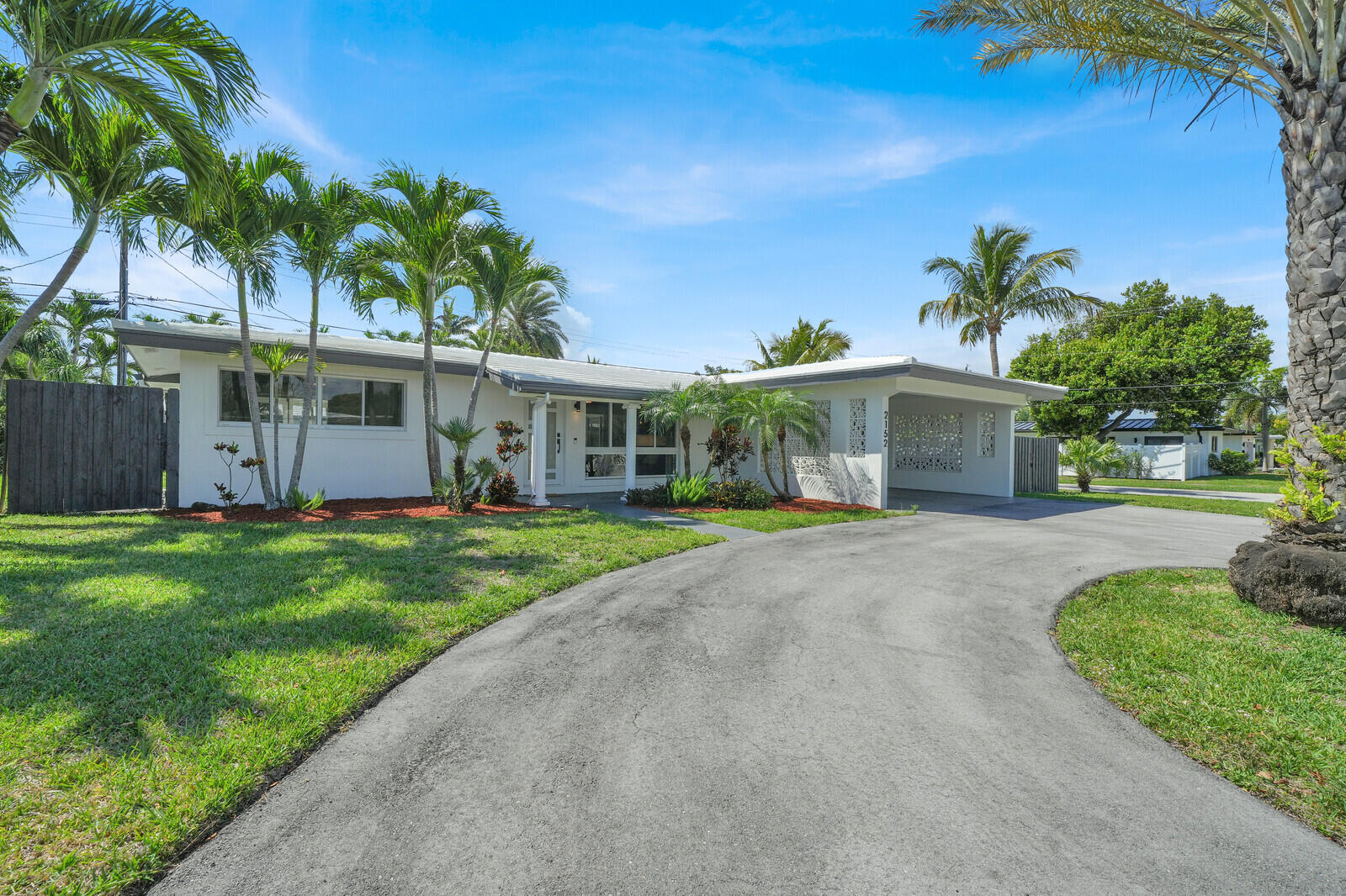 IMPERIAL POINT 1 SEC - Residential Lease