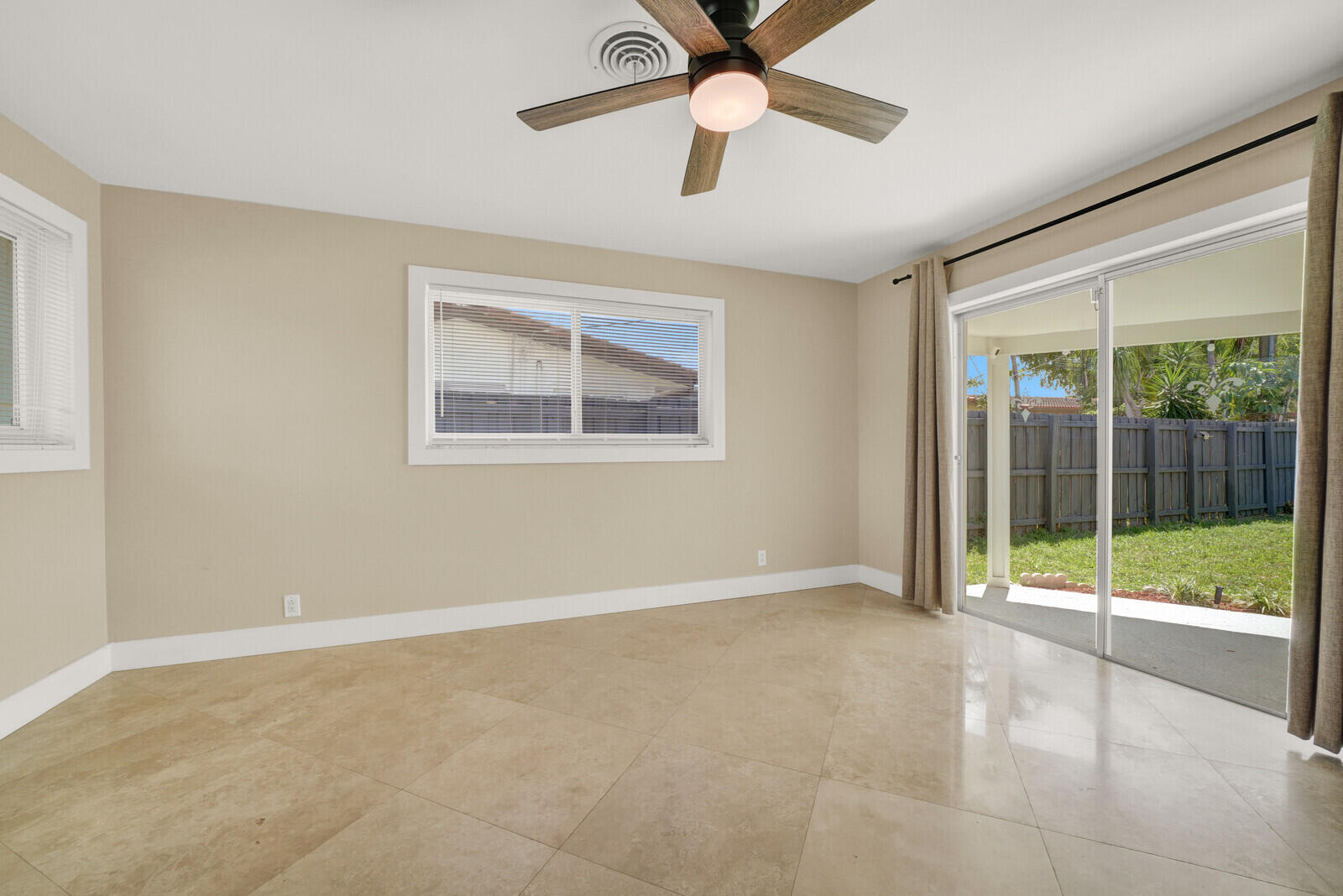 IMPERIAL POINT 1 SEC - Residential Lease