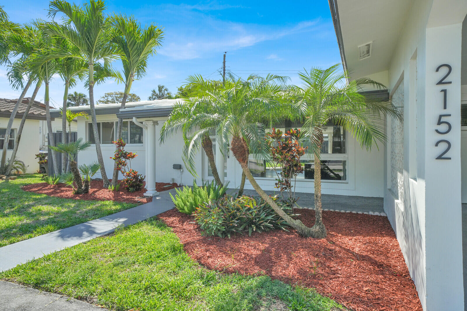 IMPERIAL POINT 1 SEC - Residential Lease