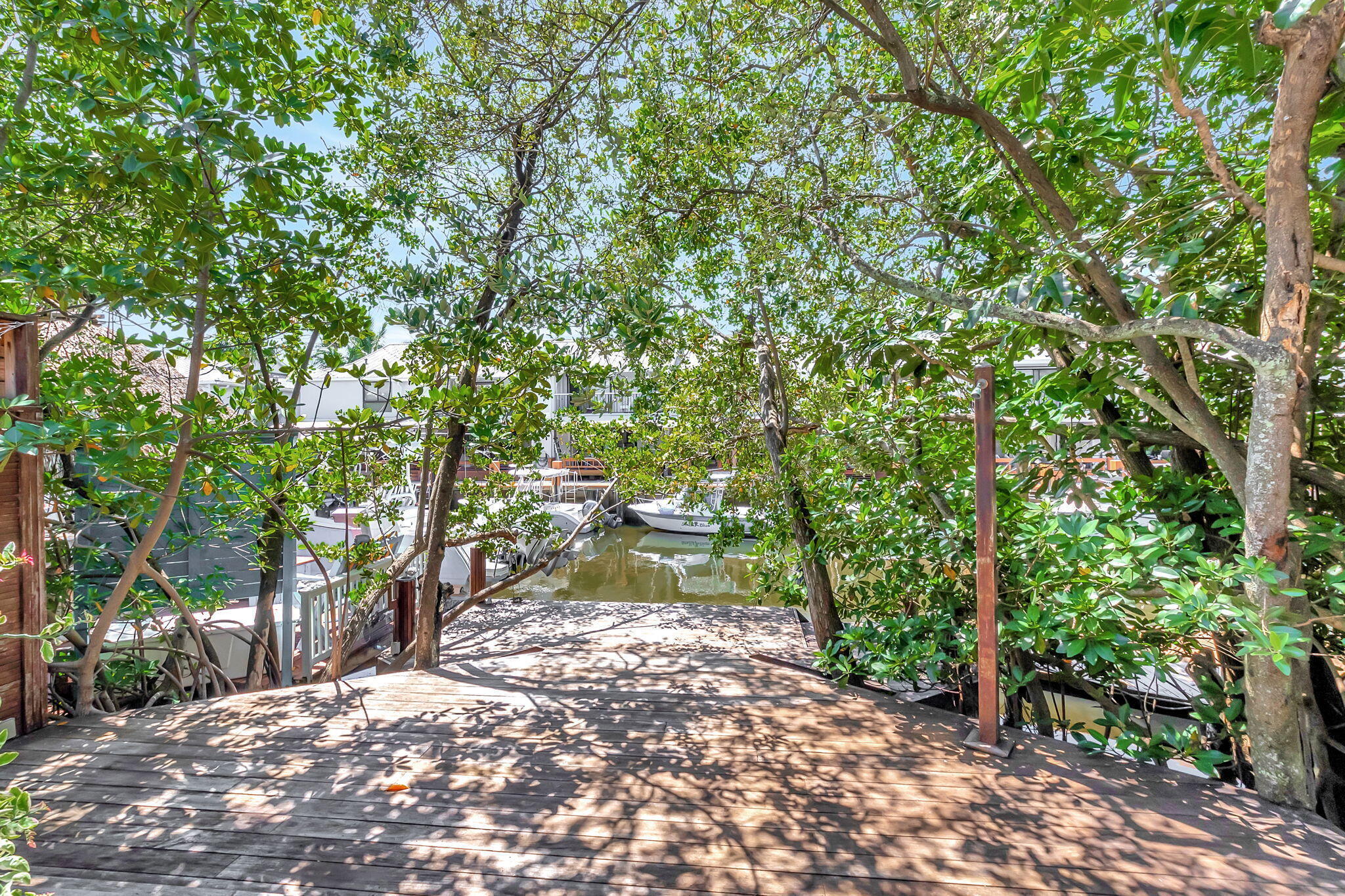 MARINERS WAY - Residential