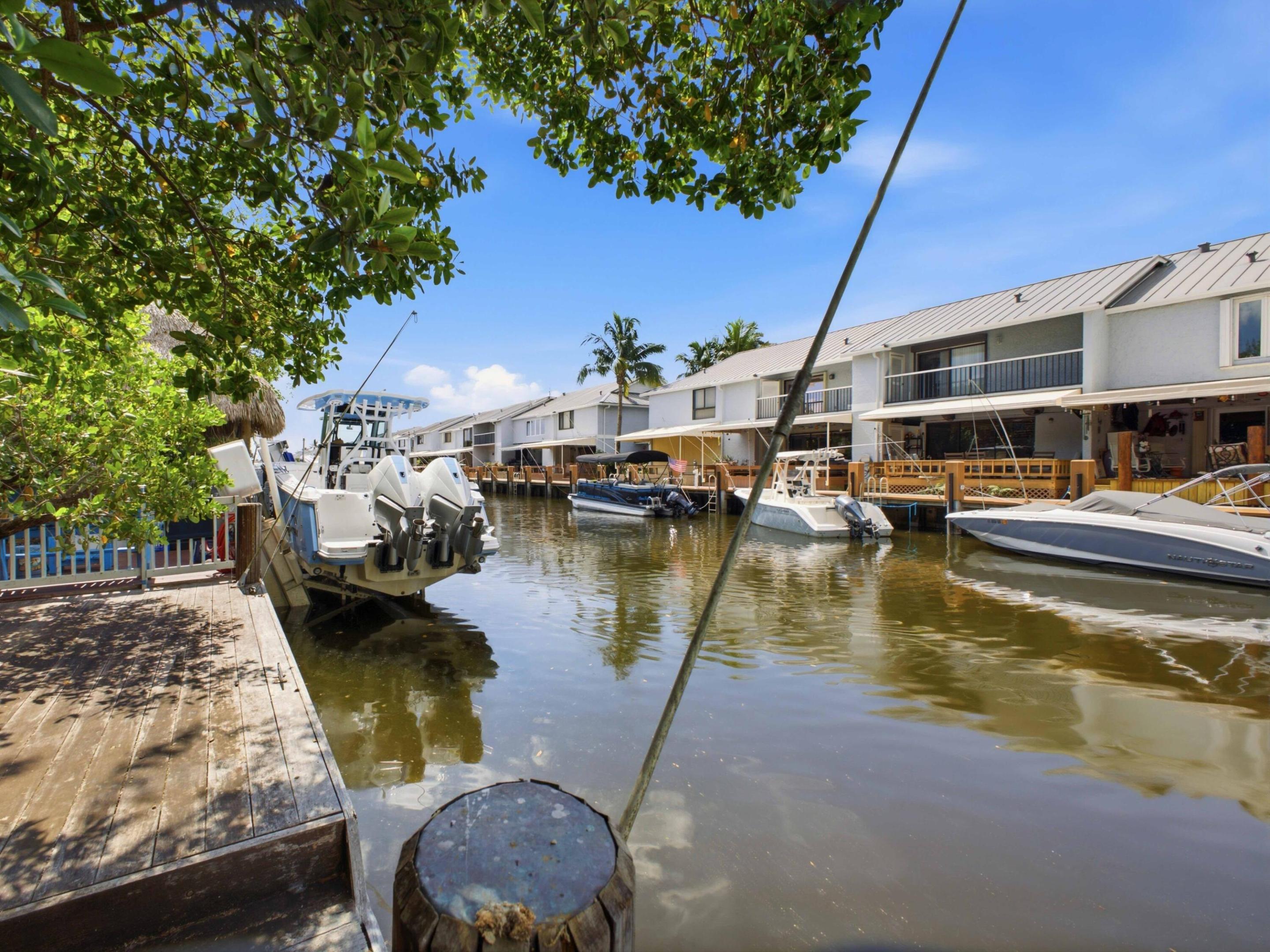MARINERS WAY - Residential