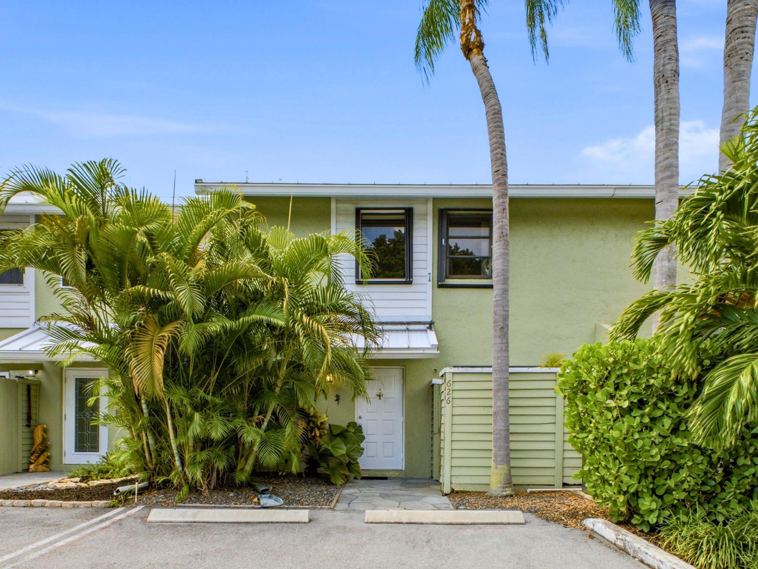 MARINERS WAY - Residential