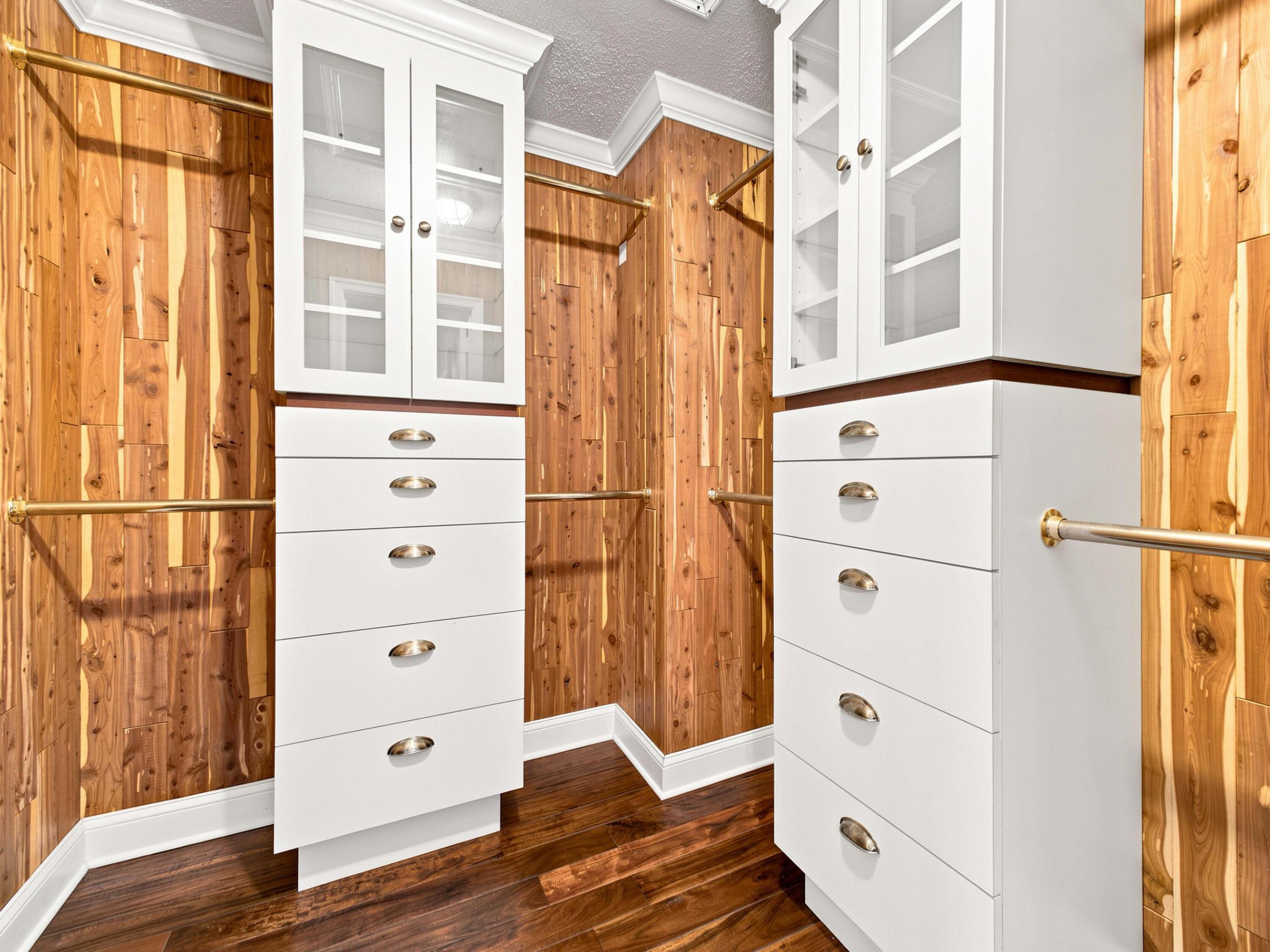MARINERS WAY - Residential