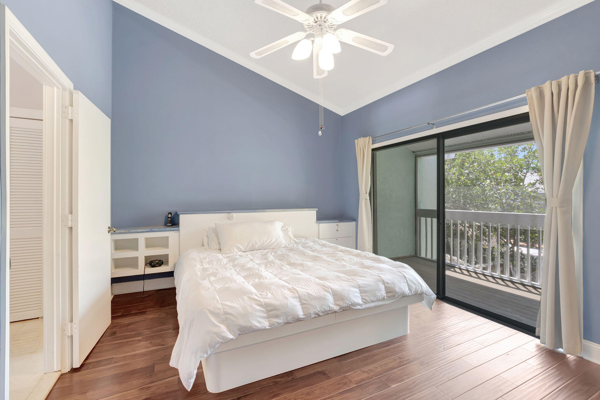MARINERS WAY - Residential