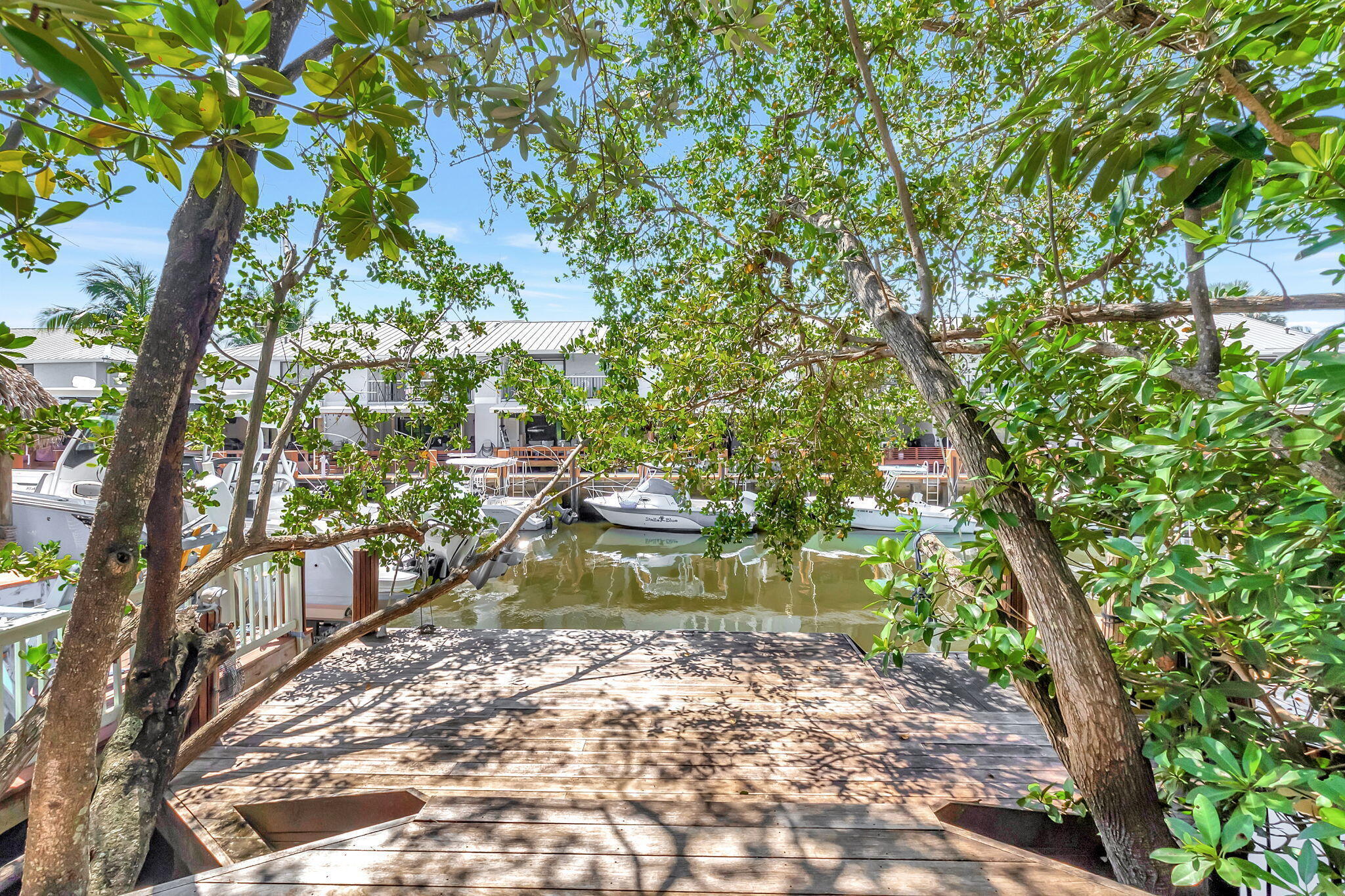 MARINERS WAY - Residential