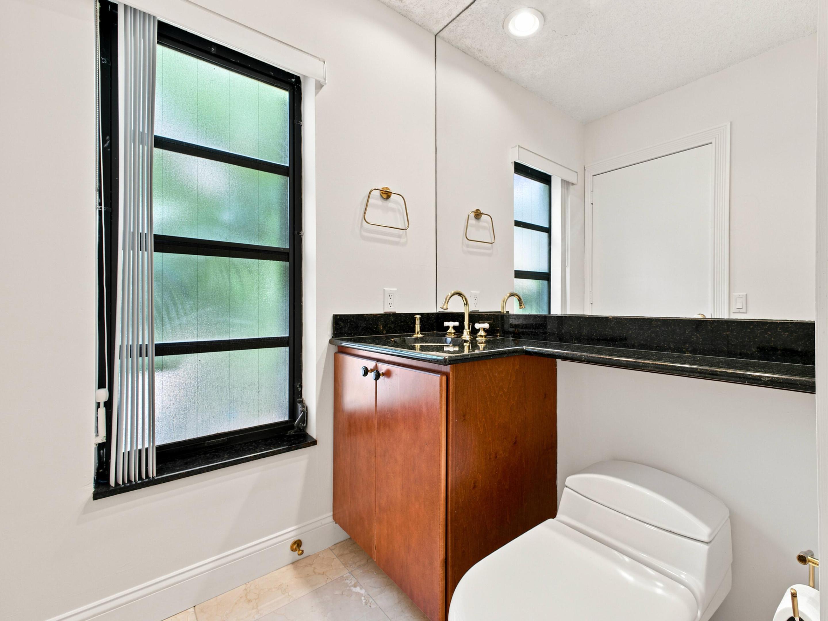 MARINERS WAY - Residential
