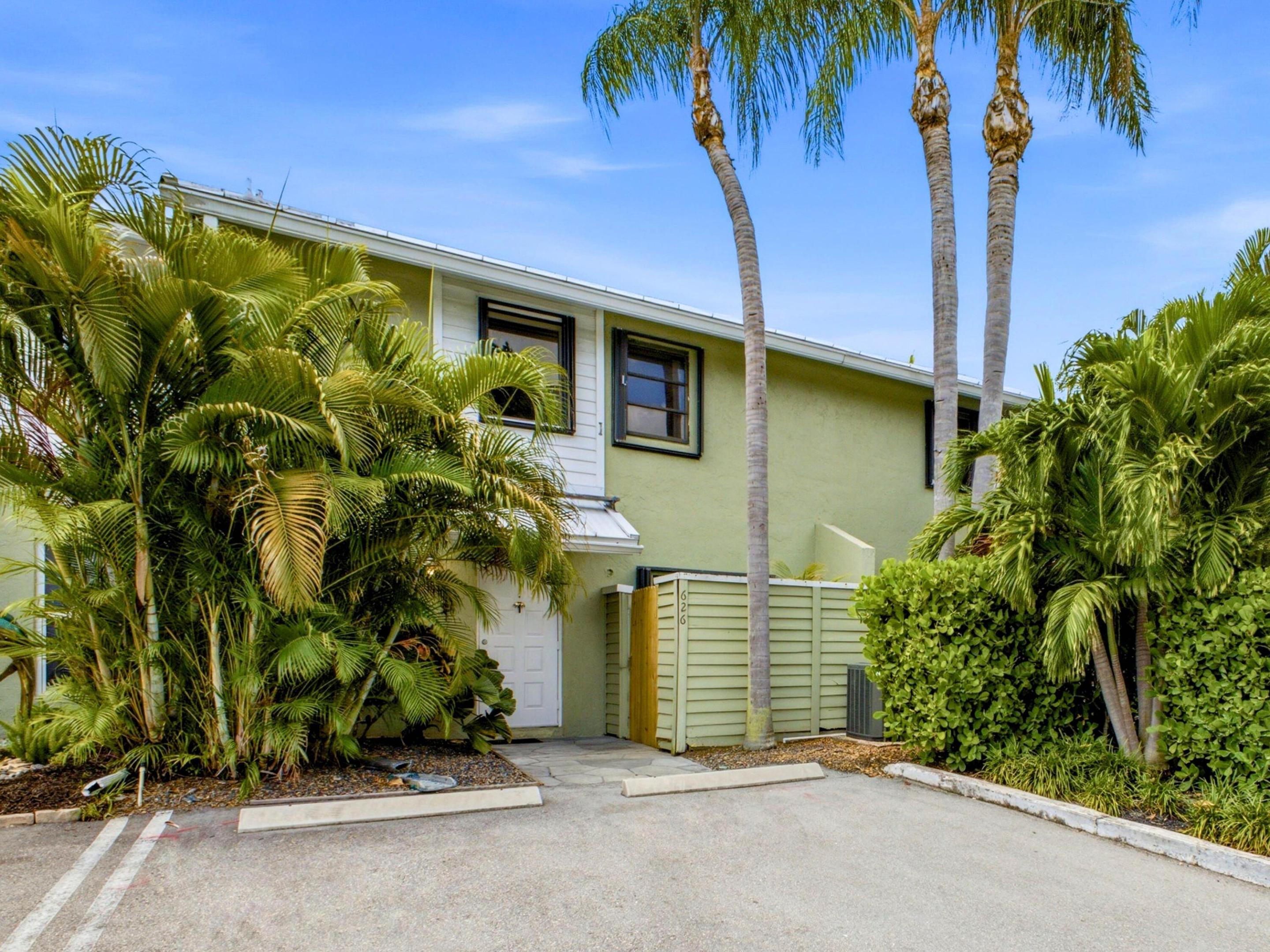 MARINERS WAY - Residential