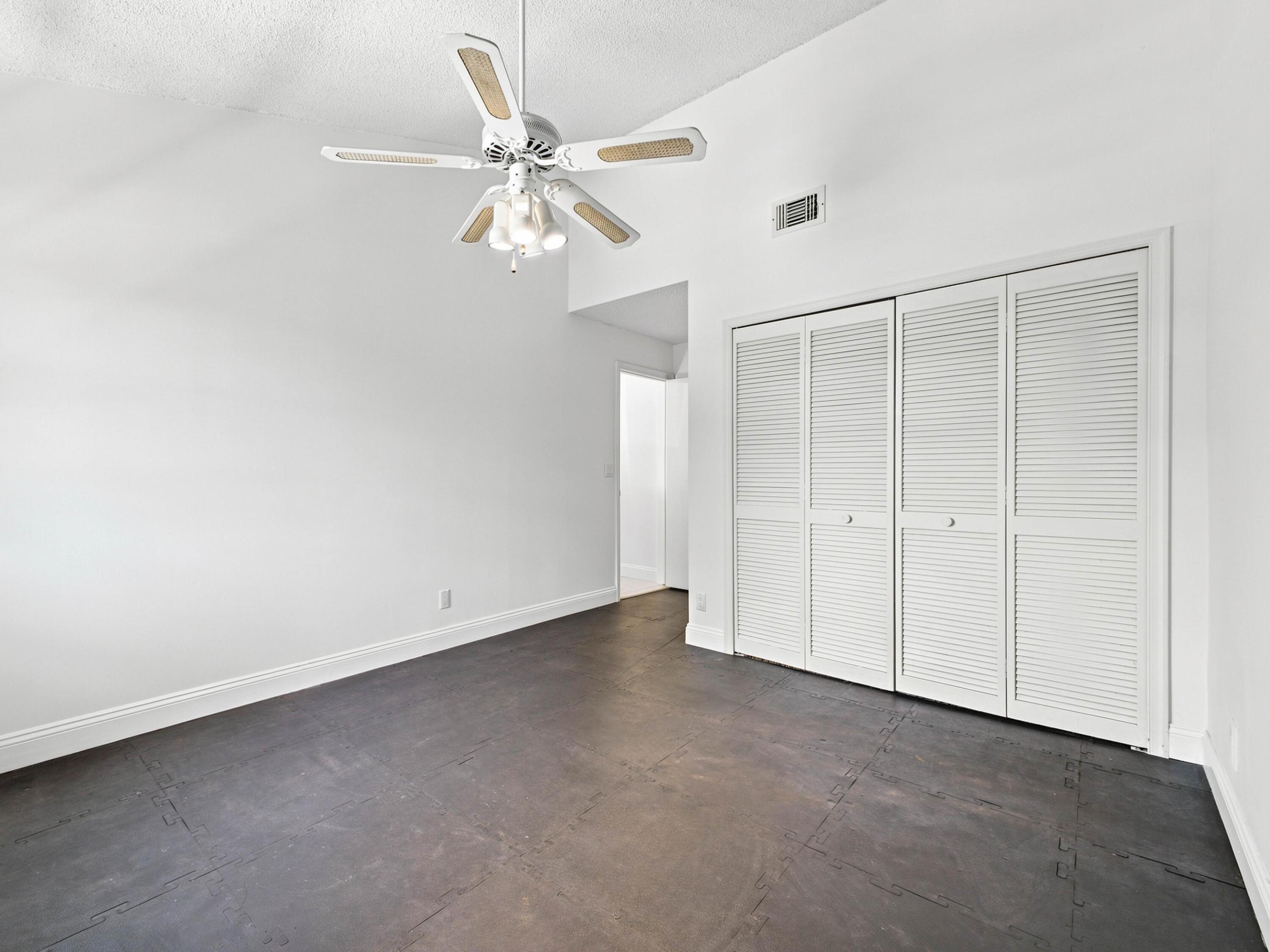 MARINERS WAY - Residential
