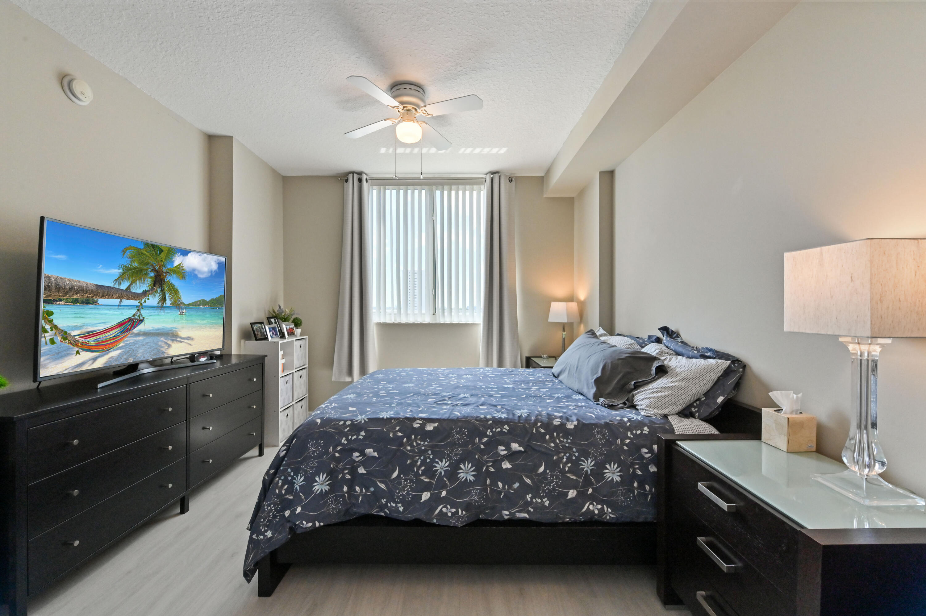 VENTURE - Residential