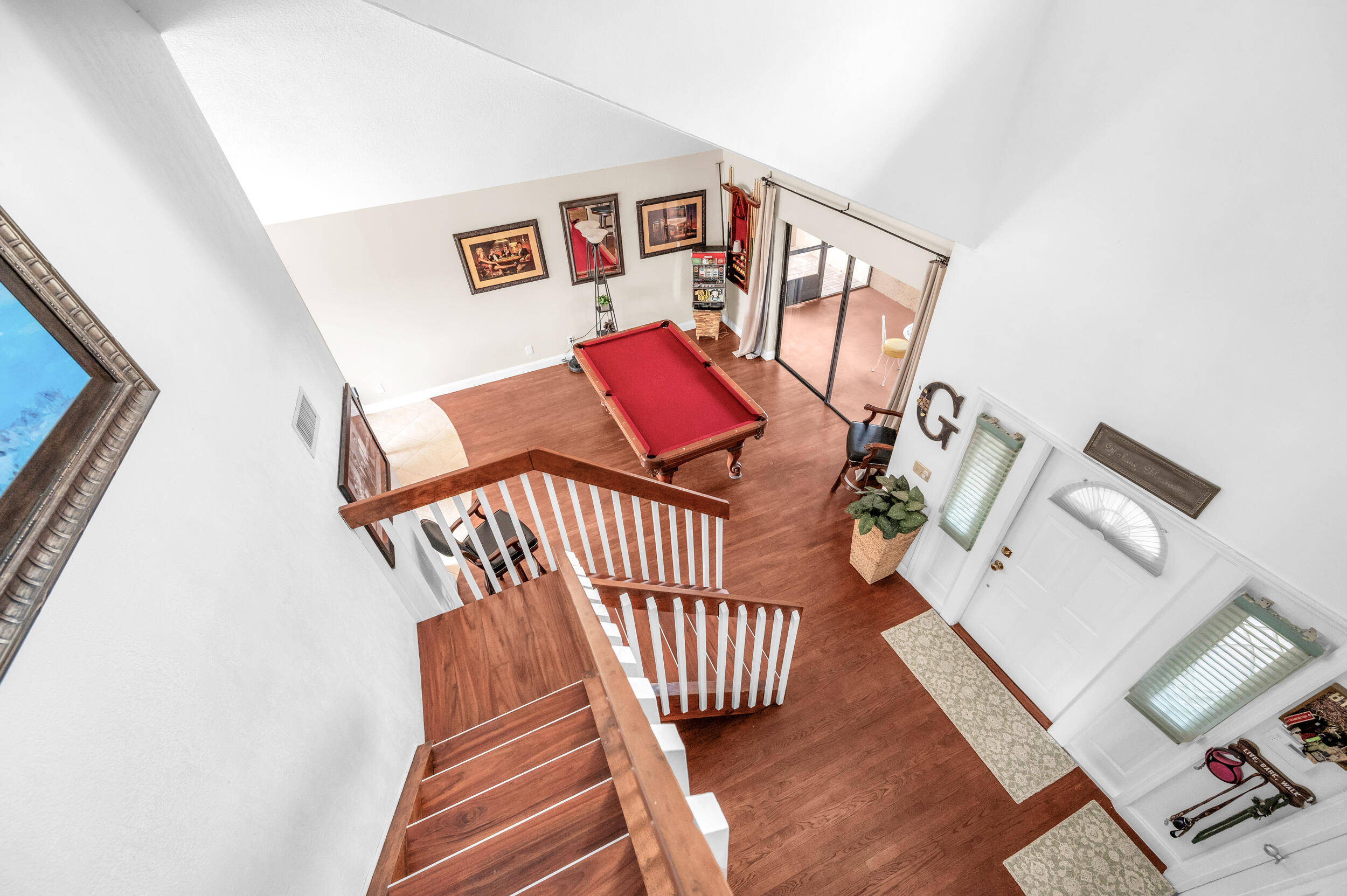 COUNTRY ADDRESS - Residential