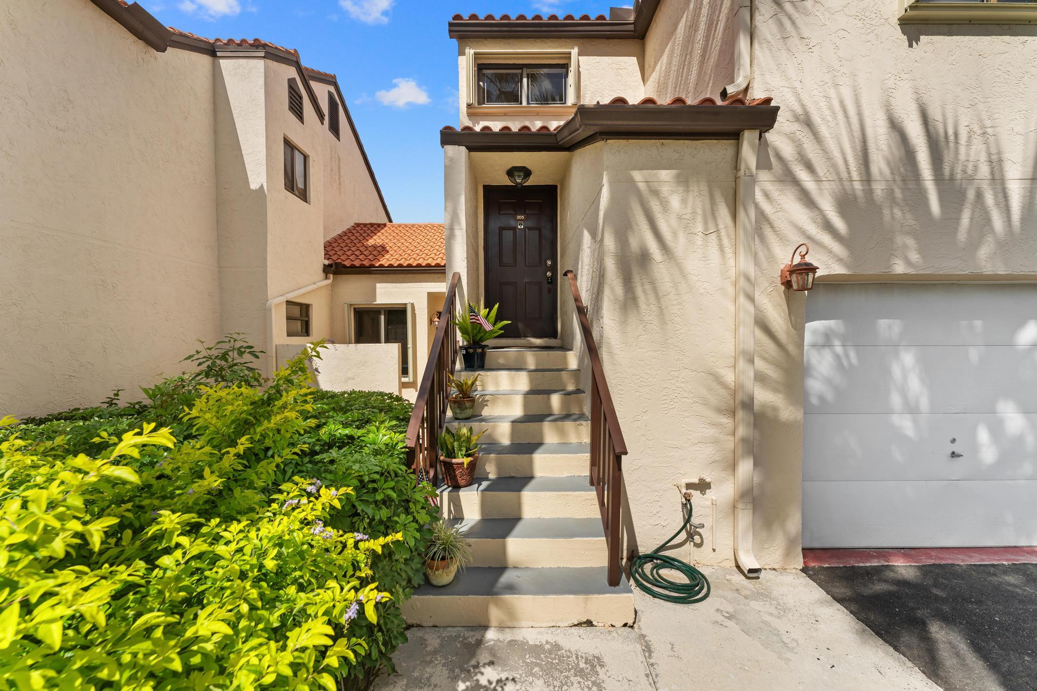 SOUTH LAKE CONDO - Residential Lease