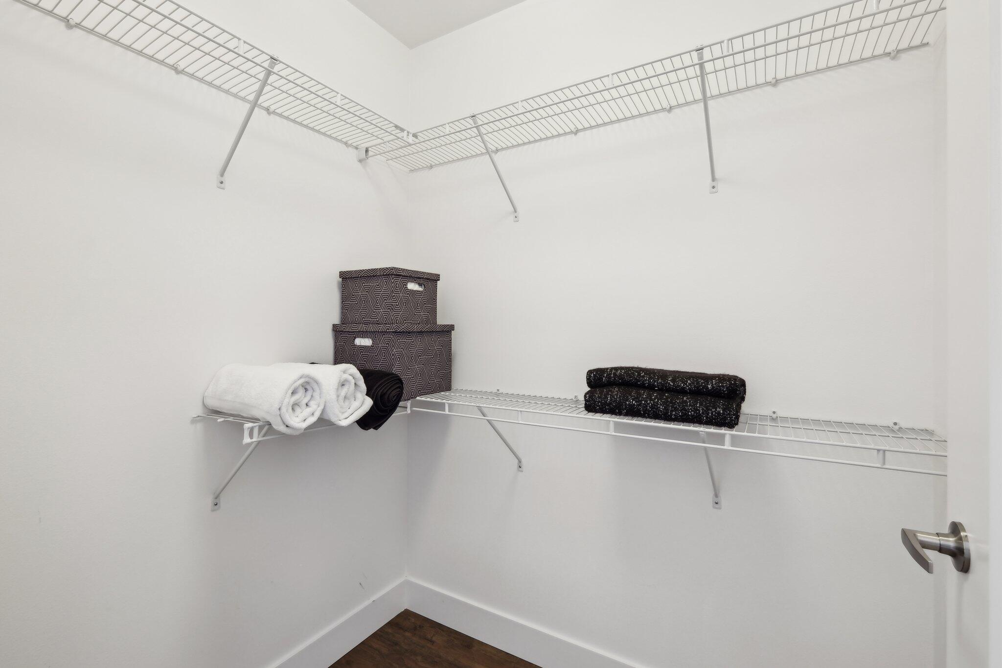 BETHESDA PARK - Residential Lease