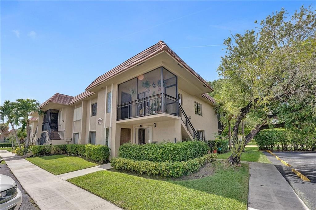 Immaculate 2bed, 2bath condo in Weston. Condo features a newer A/C, upgraded kitchen with granite counters and new stainless steel appliances installed in 2017. Located in the best A+ rated school district of Broward County. Laminate floors in social area and bedrooms with tile in bathrooms and kitchen. Enclosed screened porches. Washer and Dryer in Unit. Buyer gets Bonaventure Town Center Club House facilities for only $285/year. No lease restrictions. Pet-friendly! Tenant moving out mid November. Property will be conveyed vacant at closing.
