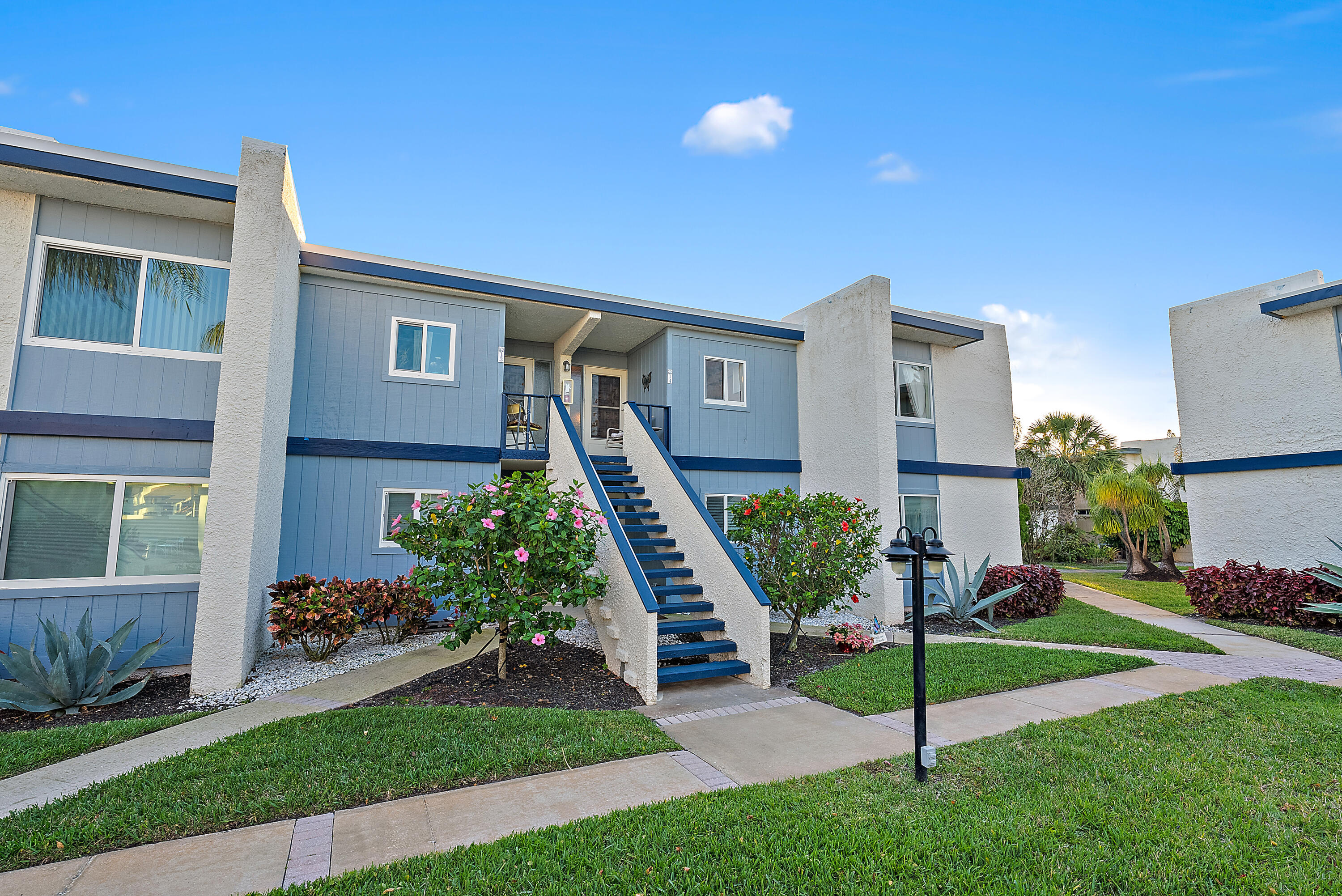 BEACON 21 CONDO - Residential Lease