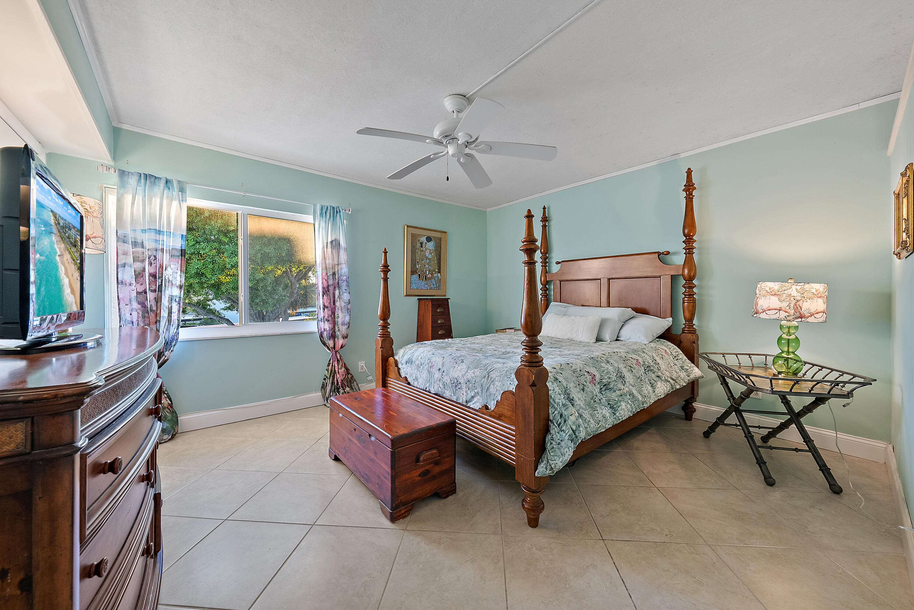 BEACON 21 CONDO - Residential Lease