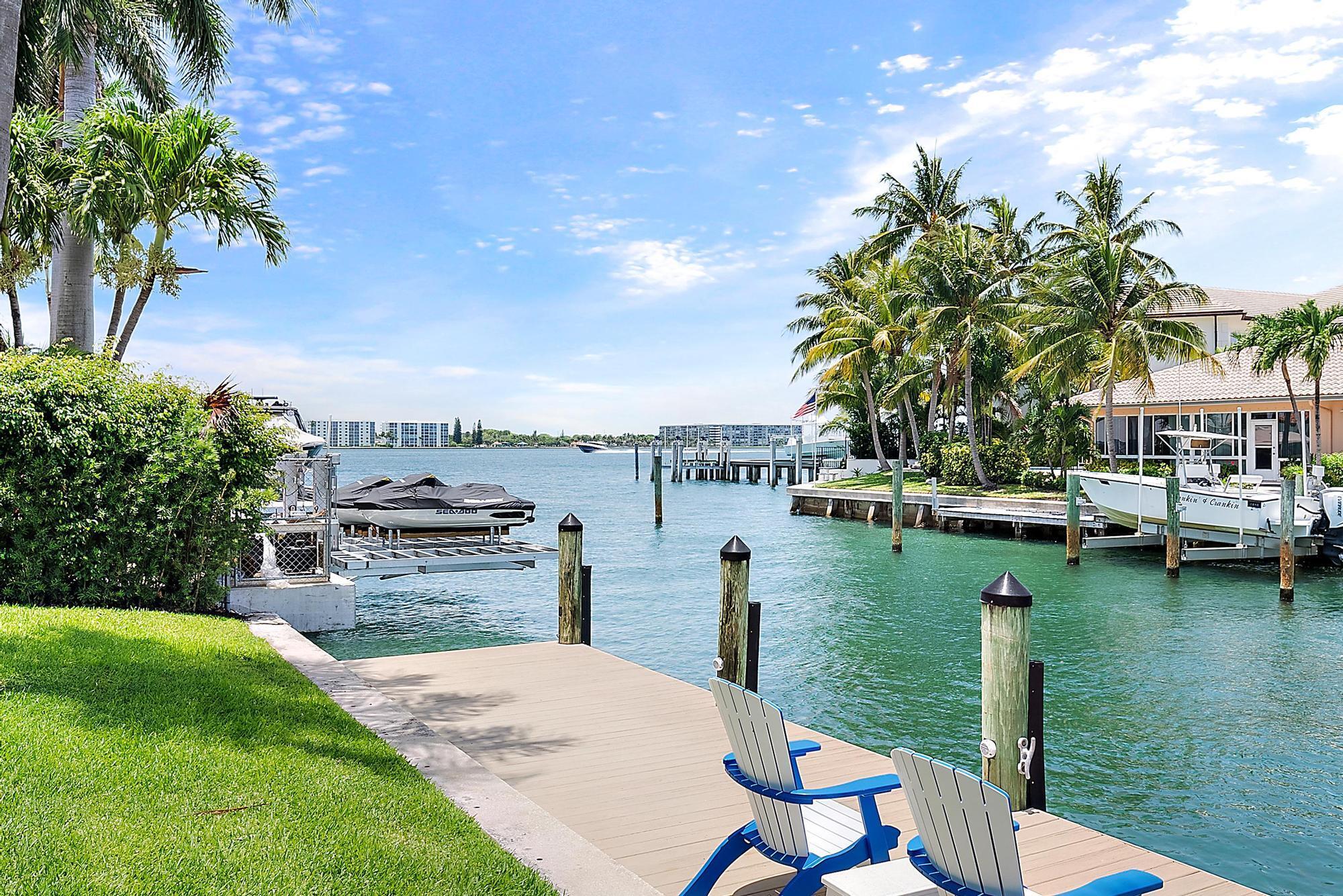 PALM BEACH ISLES 2 - Residential