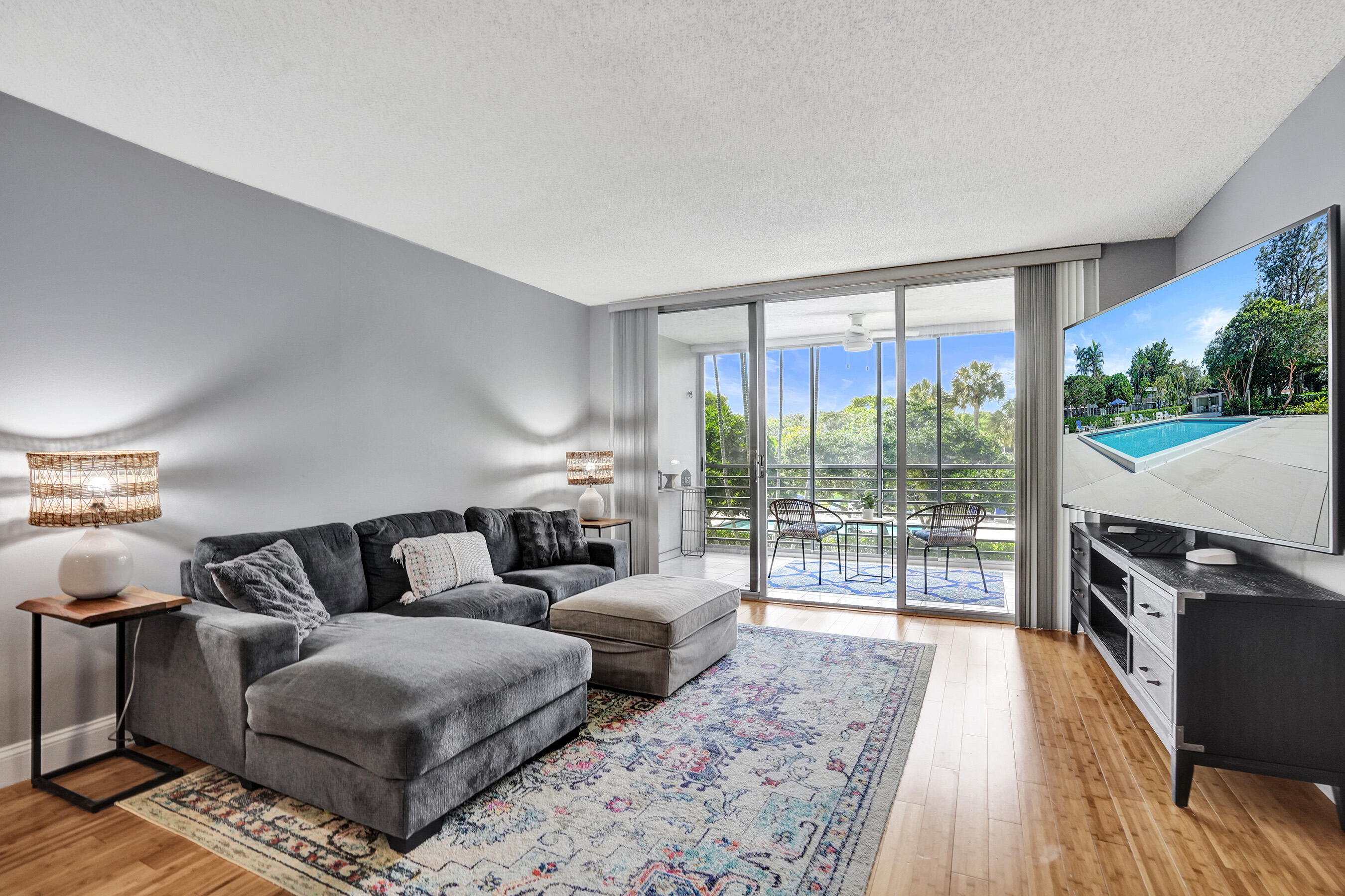 NO 14 PALM-AIRE COUNTRY CLUB - Residential