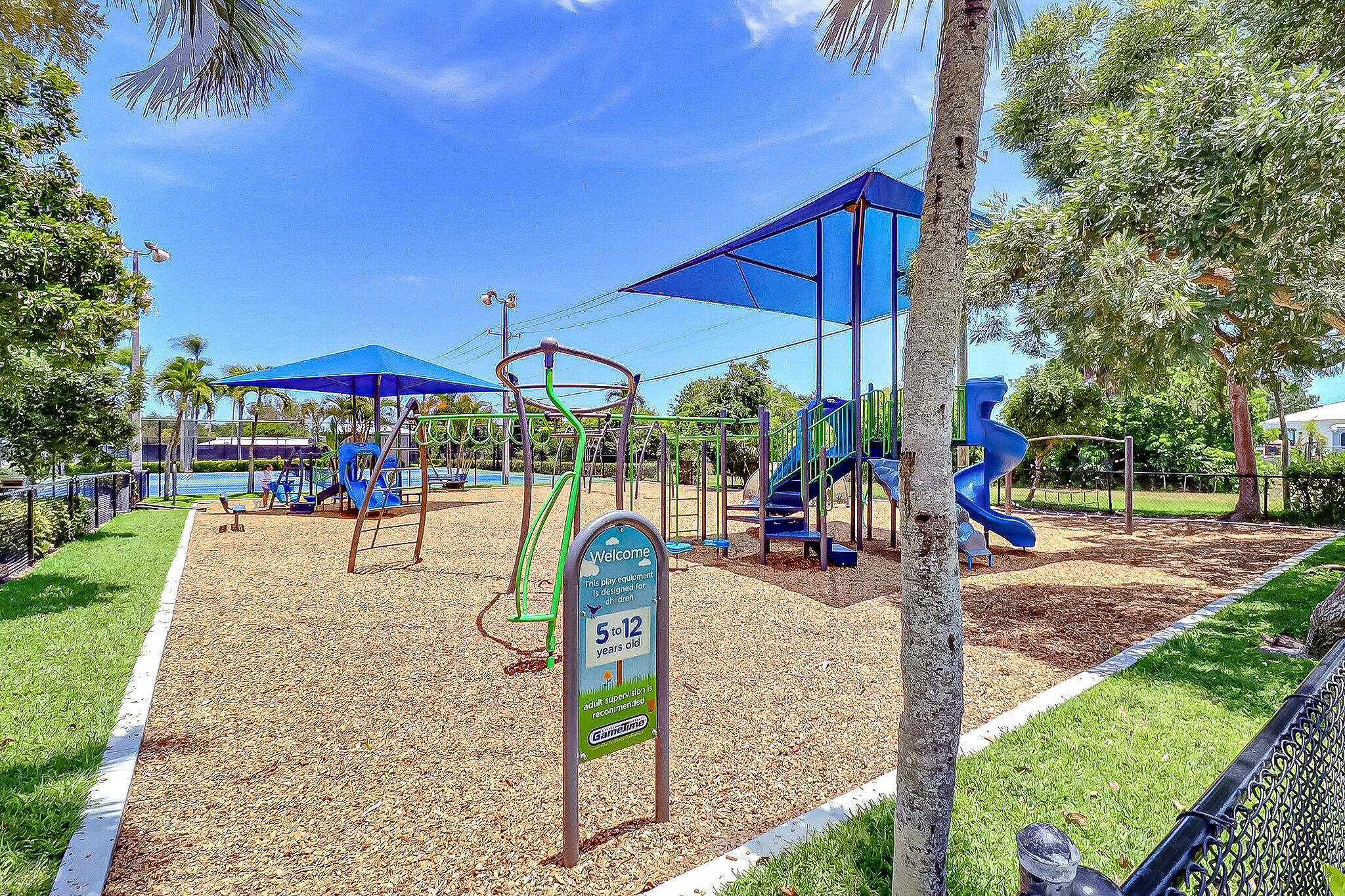 PALM SPRINGS VILLAGE 2 - Residential