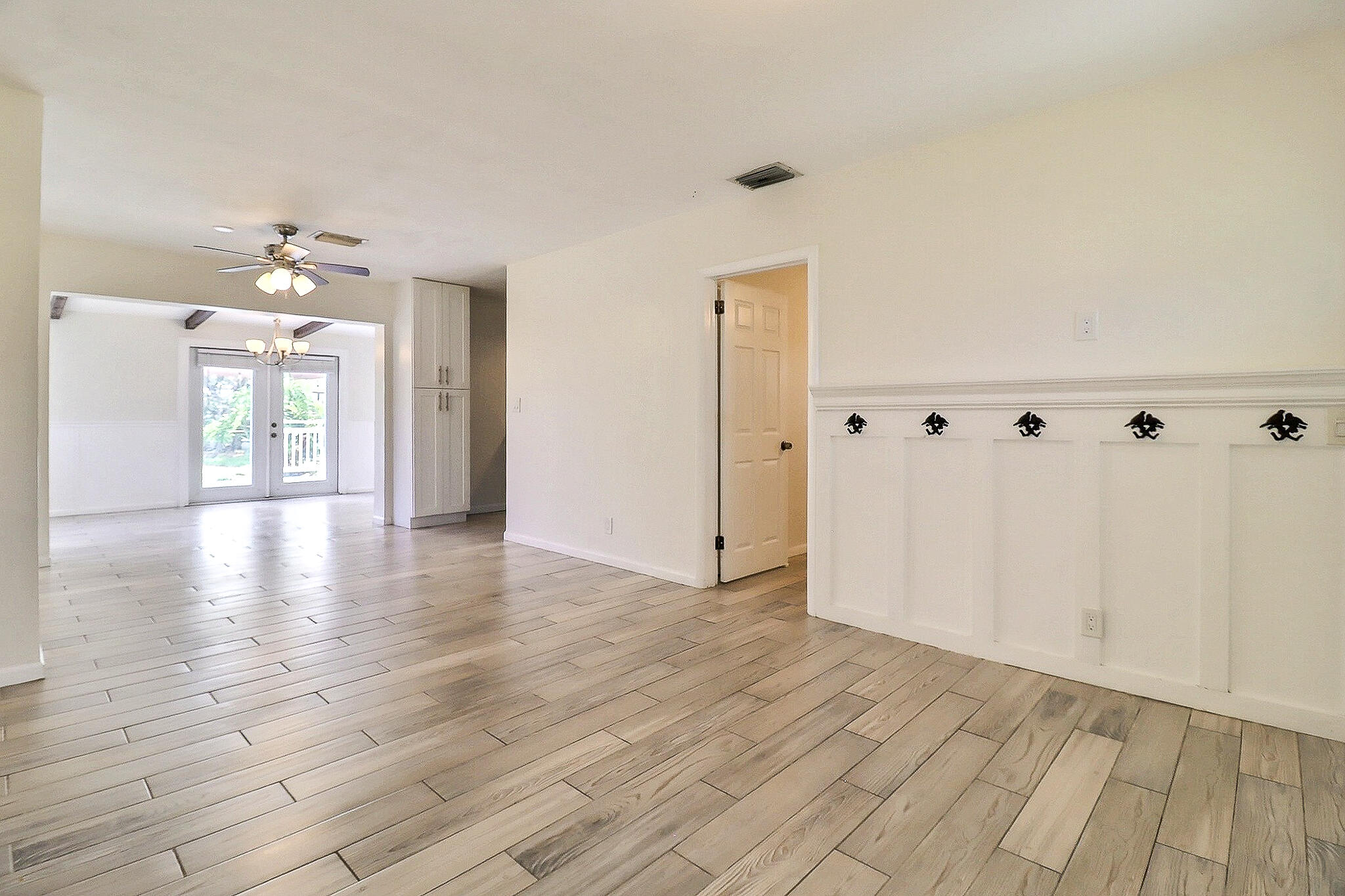 PALM SPRINGS VILLAGE 2 - Residential