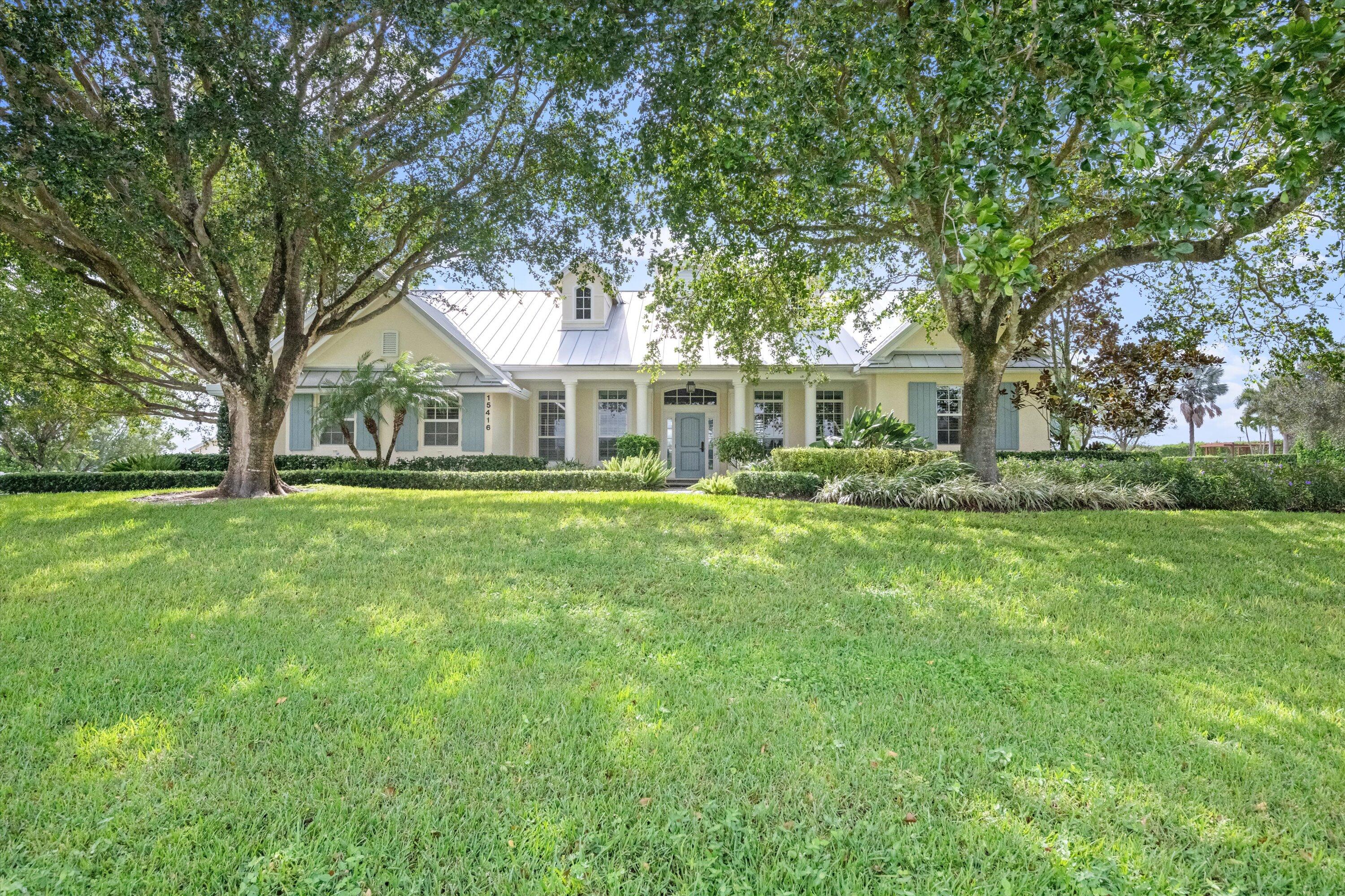 PALM BEACH POINT - Residential