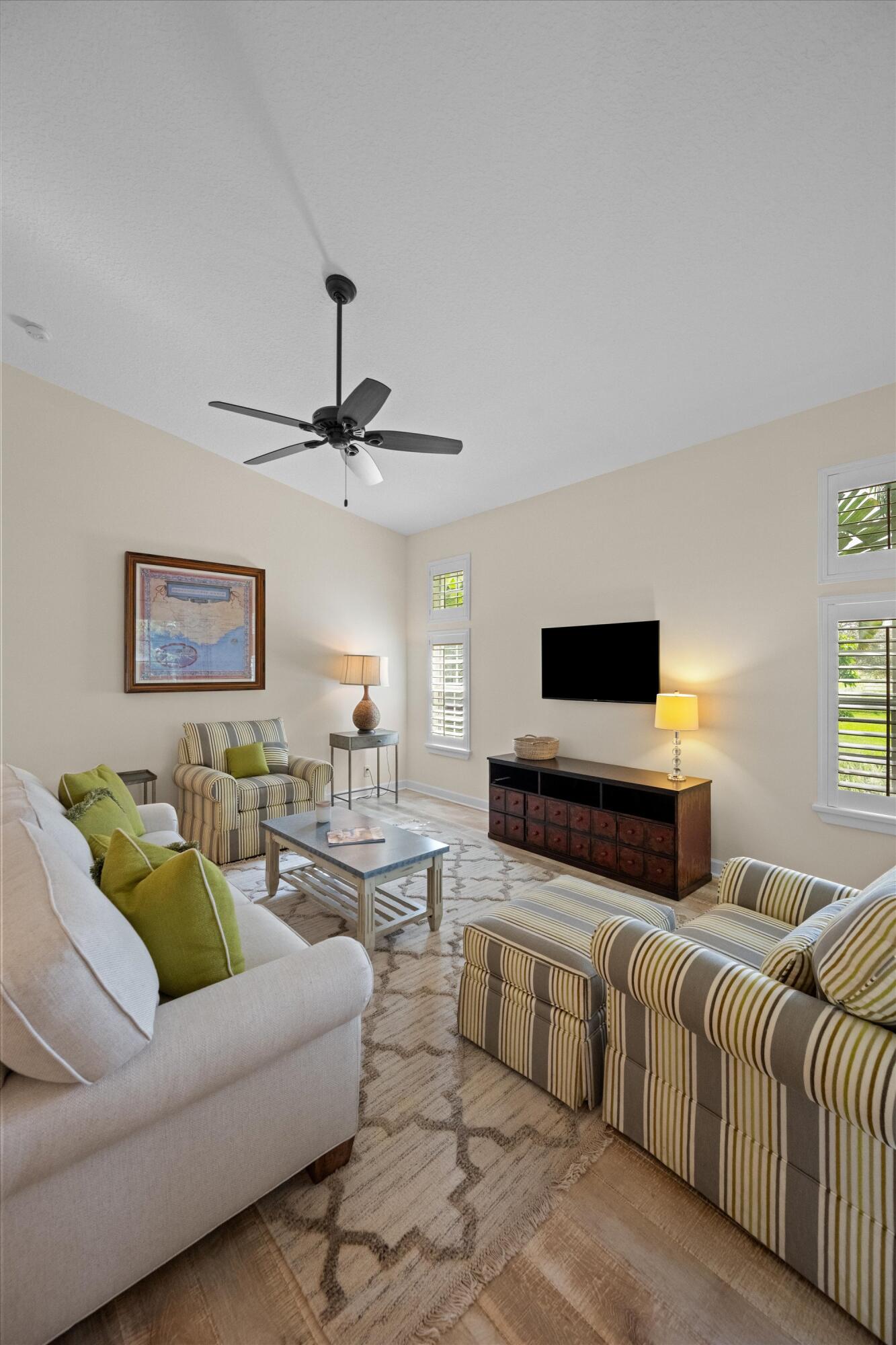 PALM BEACH POINT - Residential