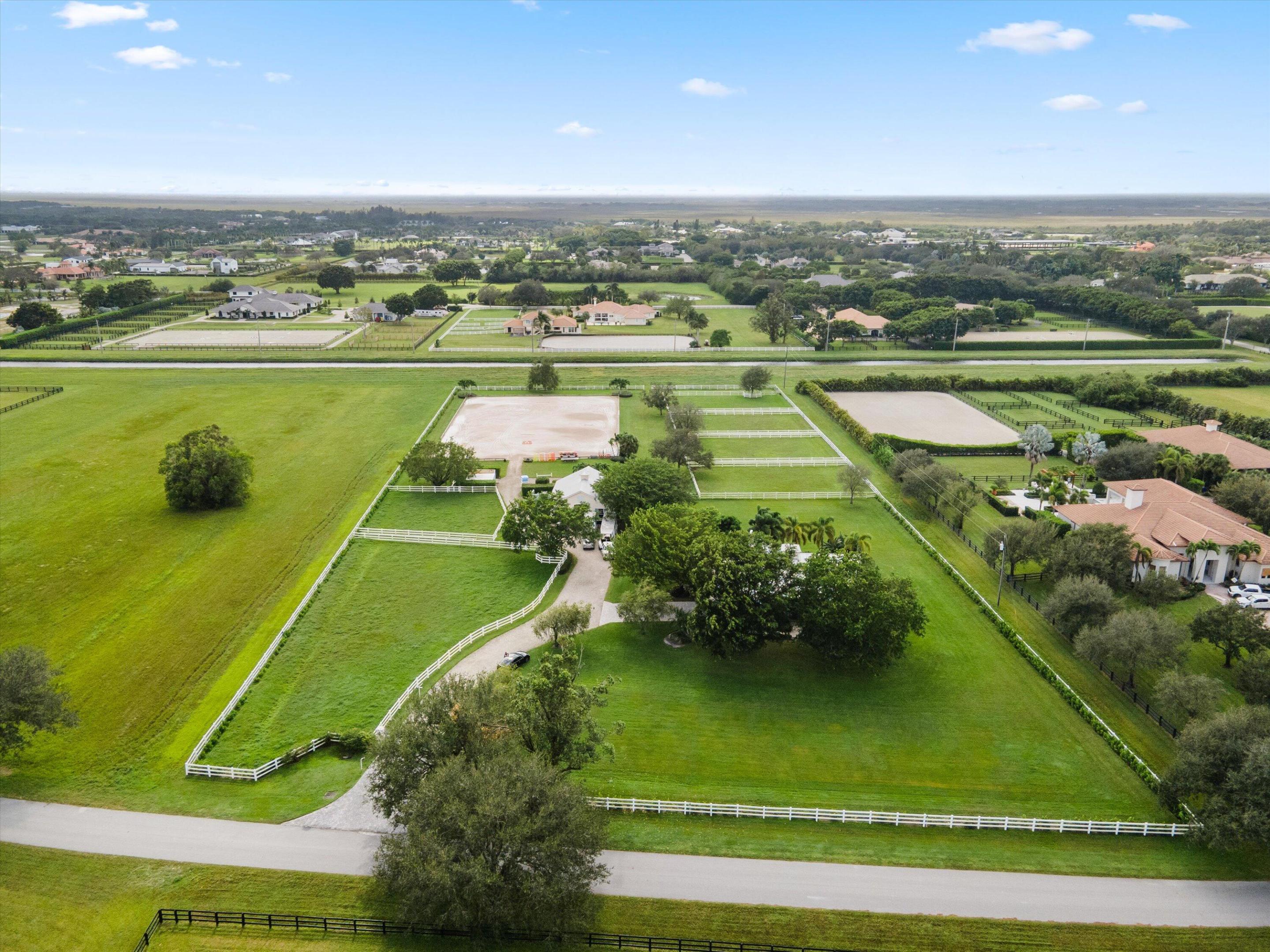 PALM BEACH POINT - Residential